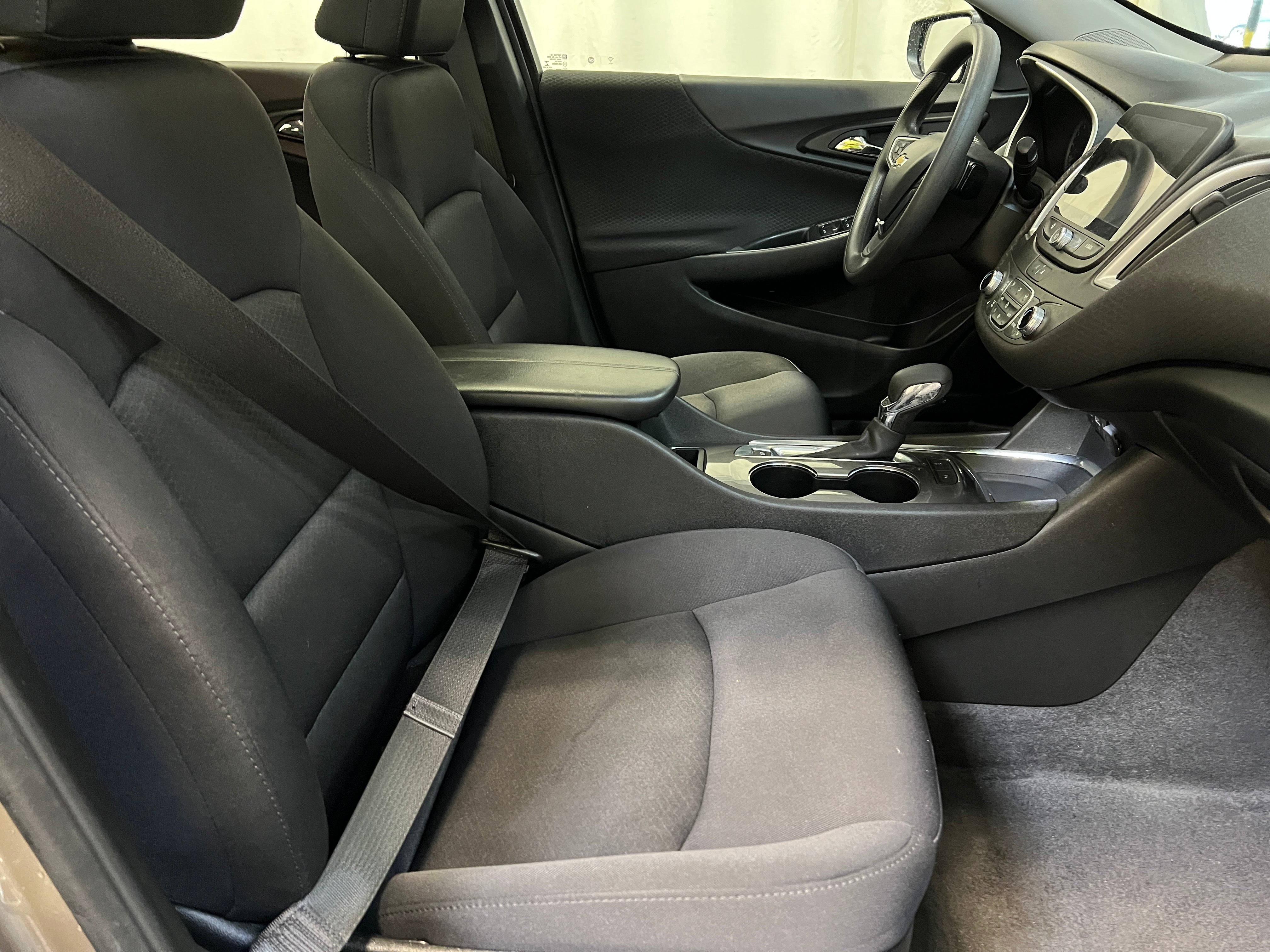 2024 Chevrolet Malibu LT 2