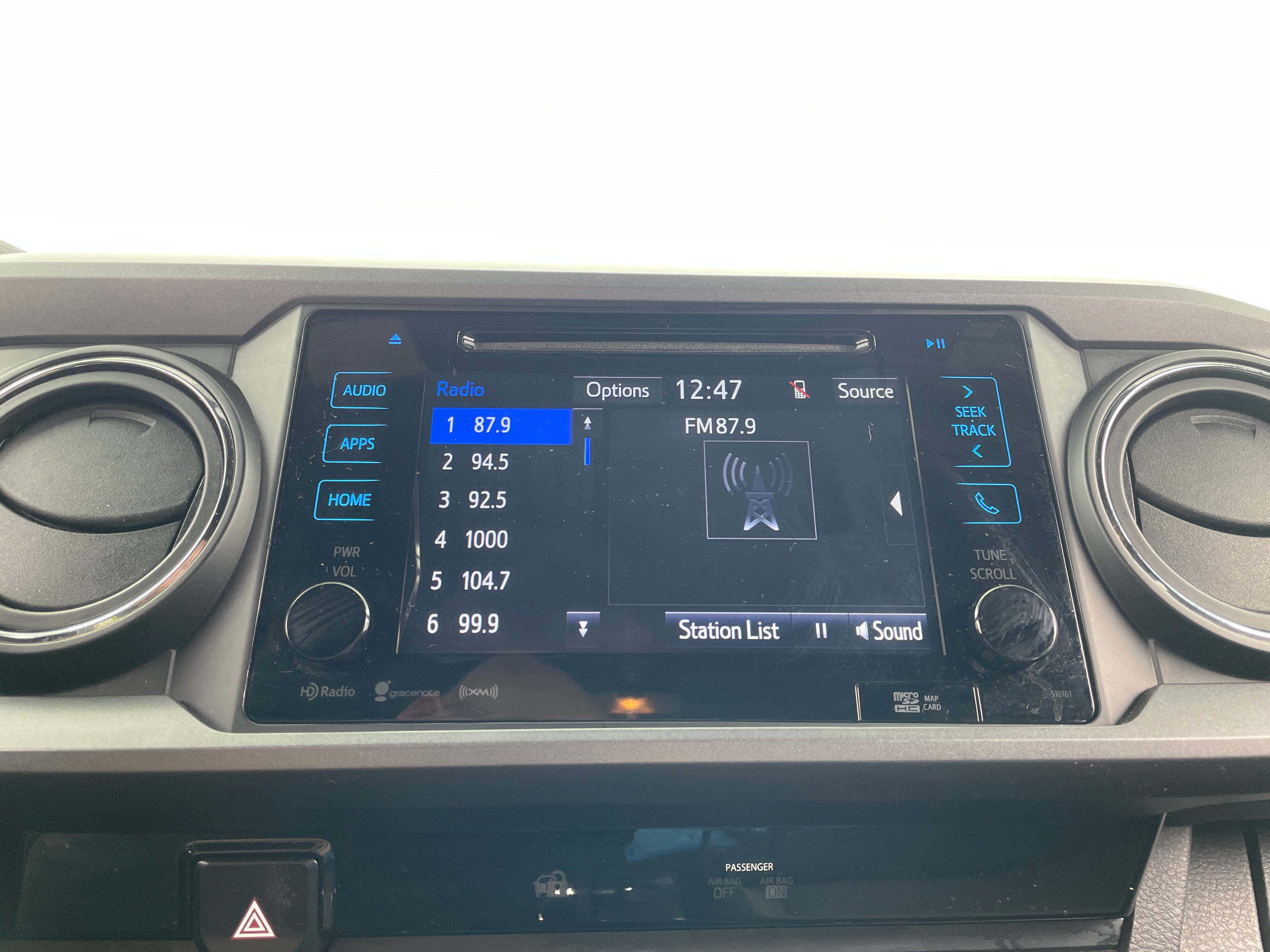 2017 Toyota Tacoma TRD Sport 3