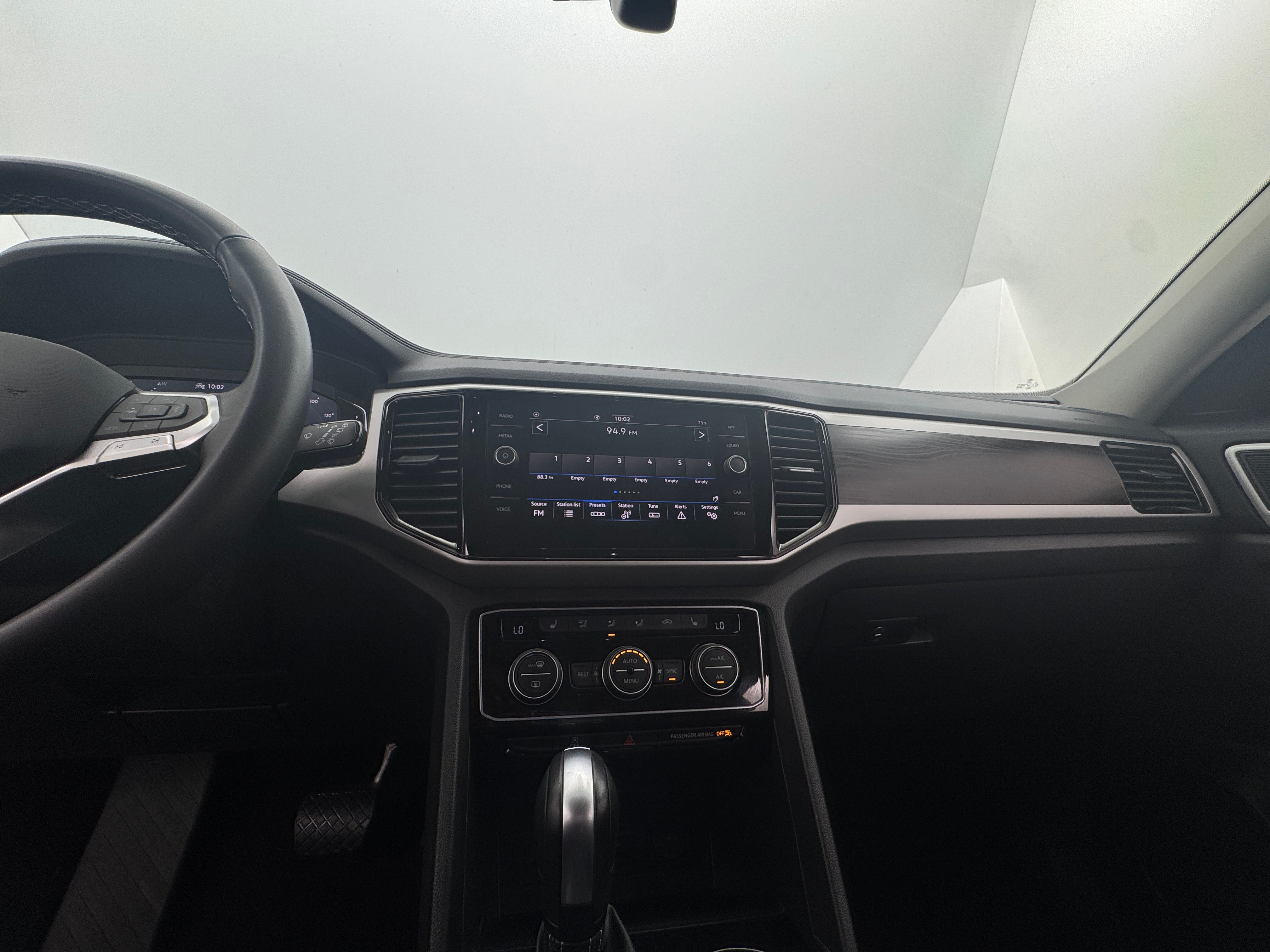 2023 Volkswagen Atlas SE 4