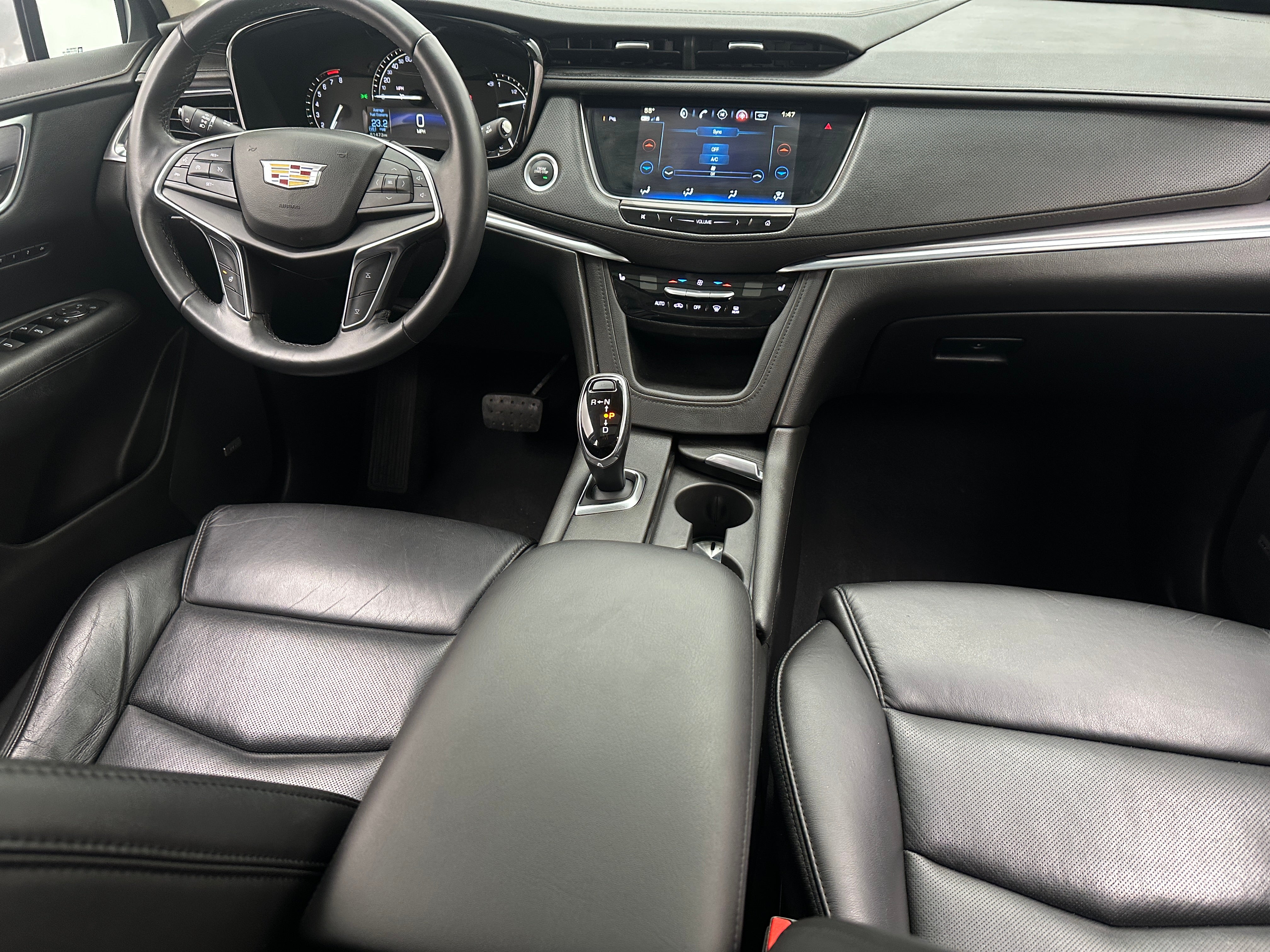 2018 Cadillac XT5 Luxury 2