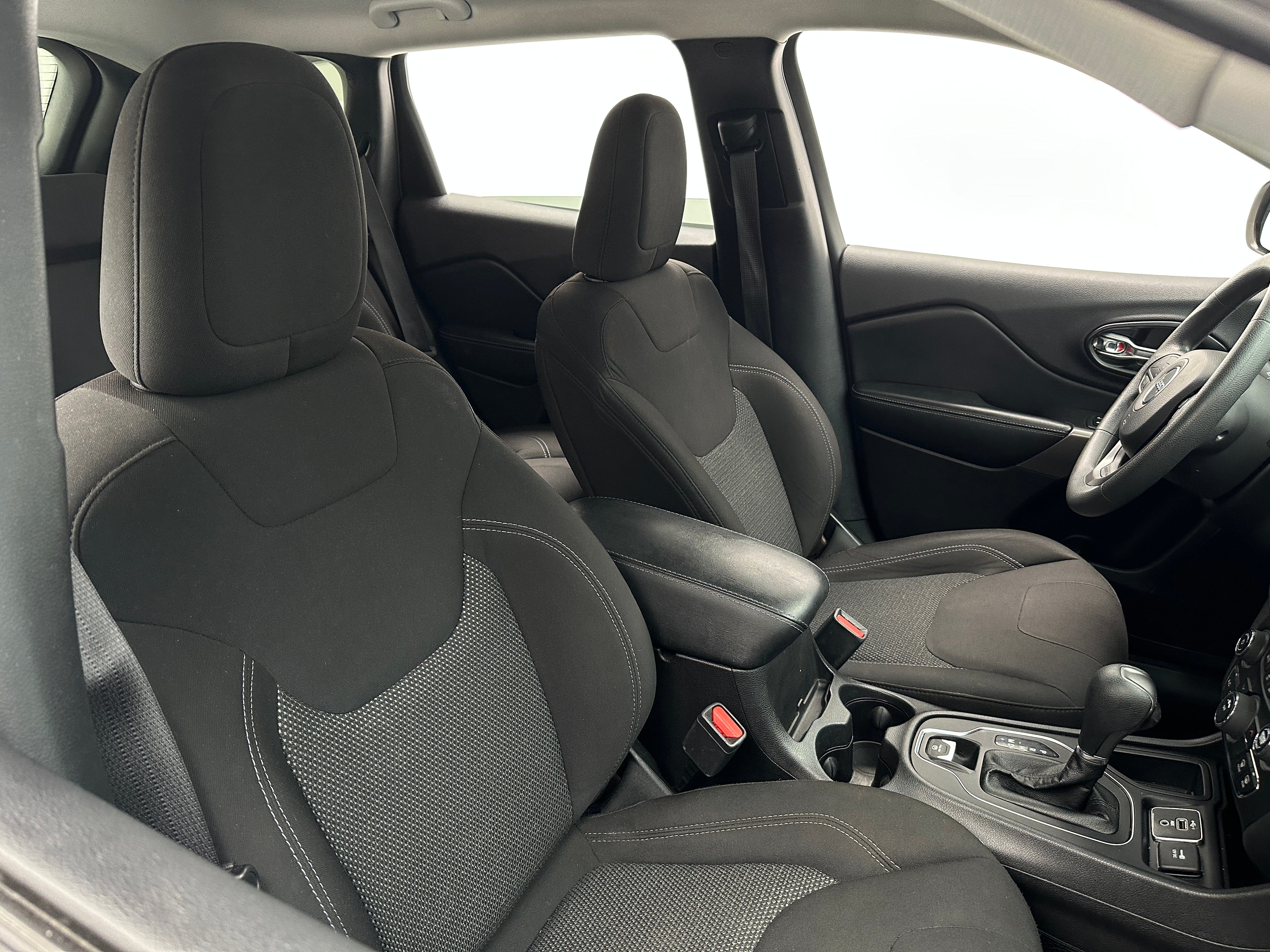 2020 Jeep Cherokee Latitude 2