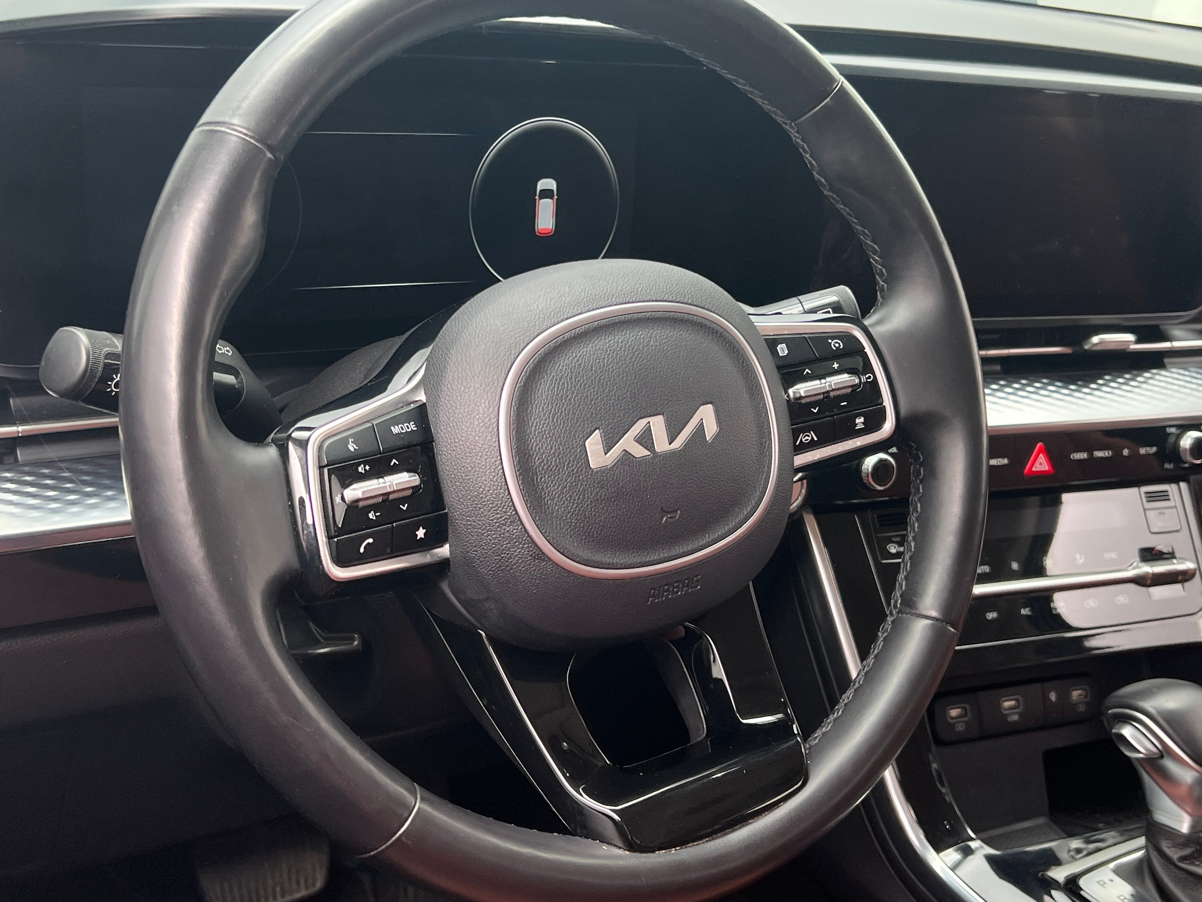 Thumbnail: 2022 Kia Carnival - 4