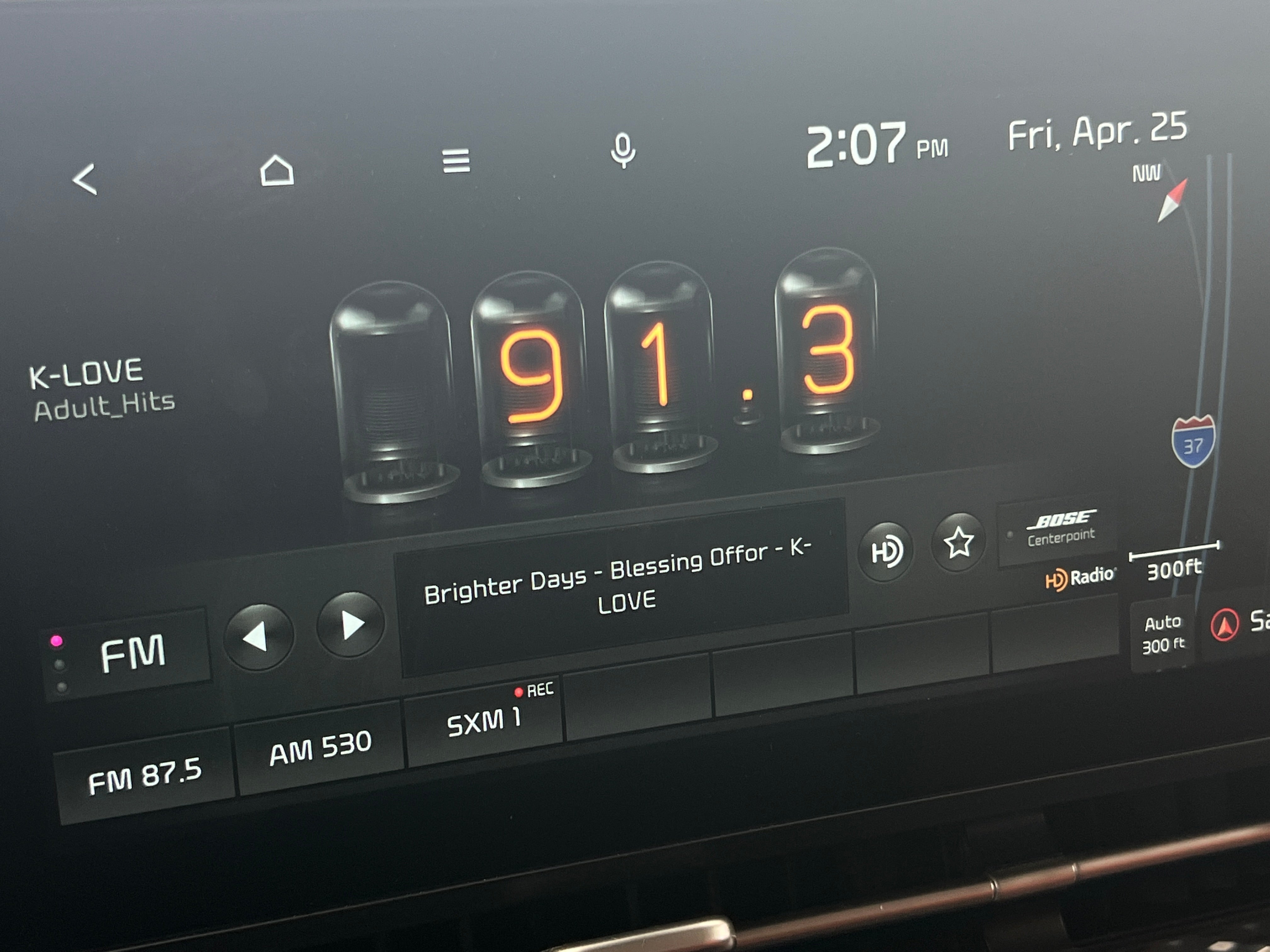 Thumbnail: 2022 Kia Carnival - 3