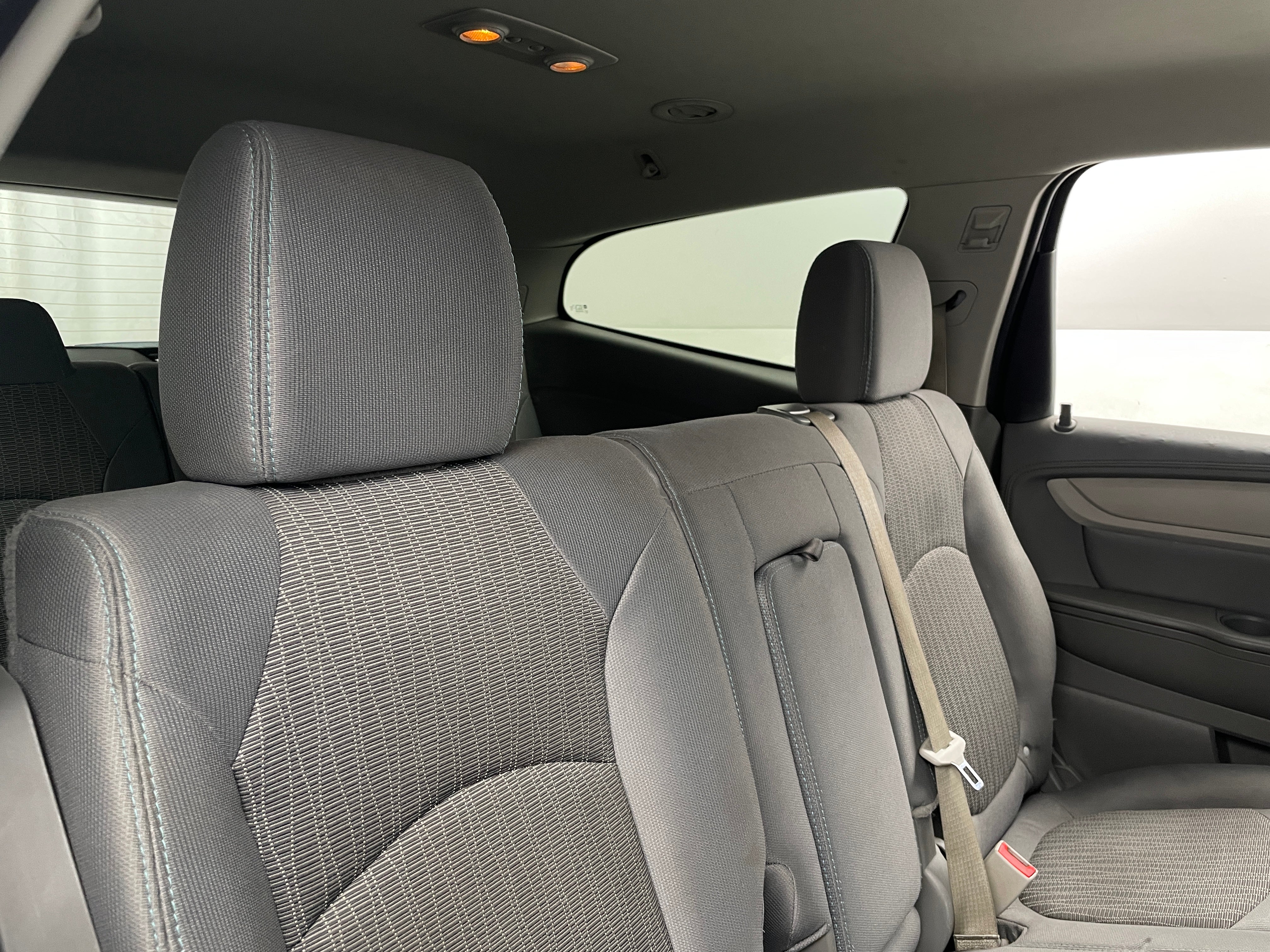 2017 Chevrolet Traverse LS 6