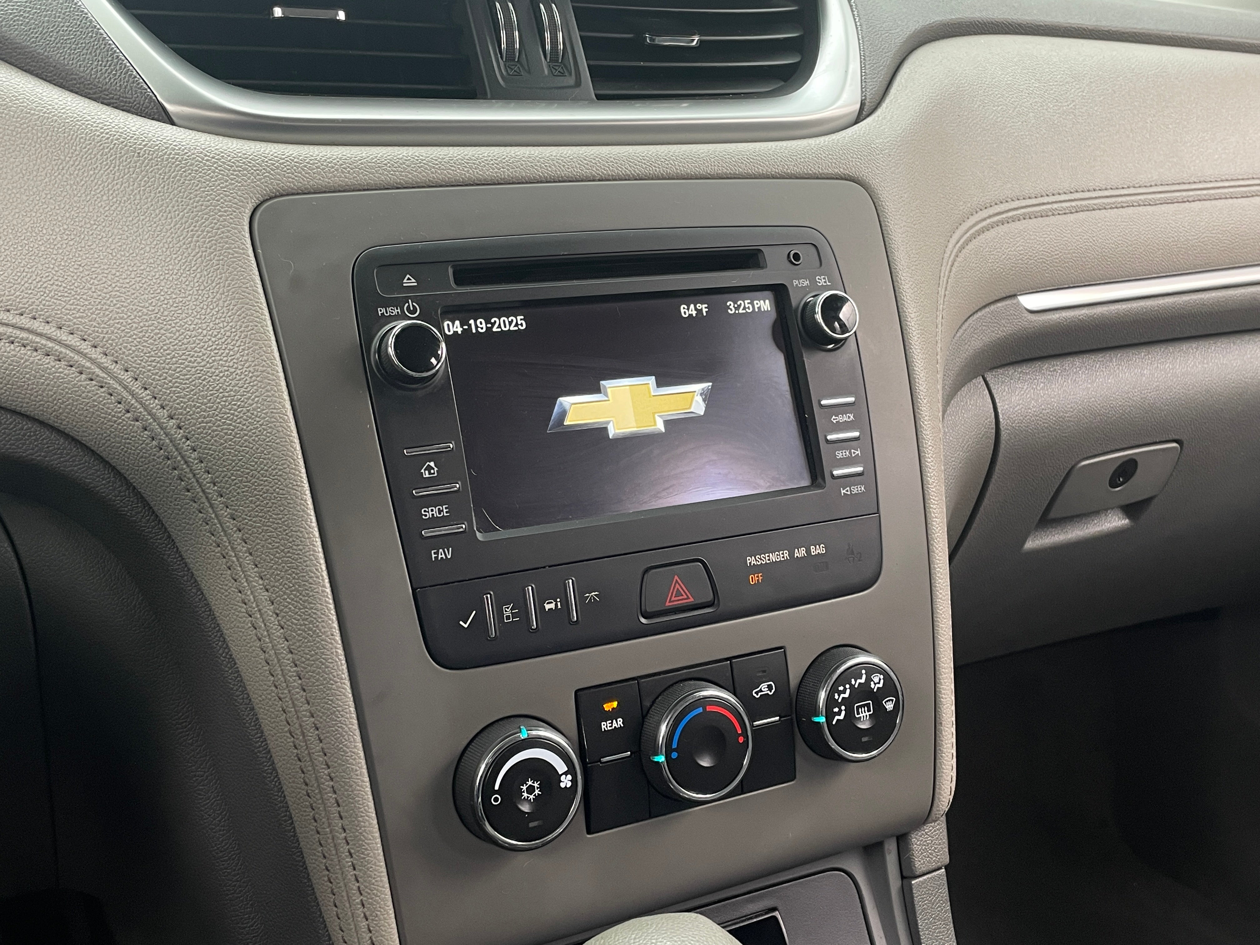 2017 Chevrolet Traverse LS 4