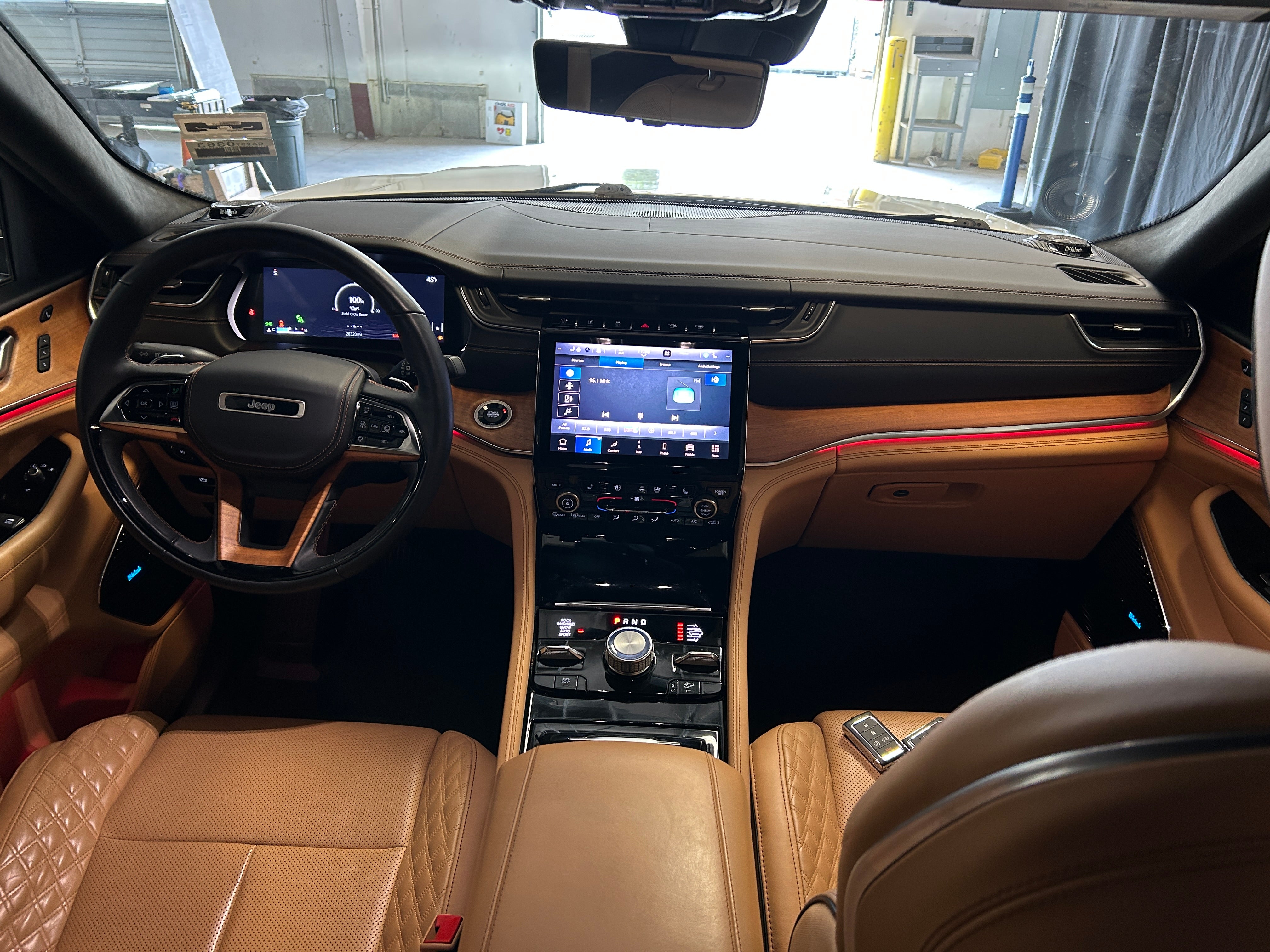 2021 Jeep Grand Cherokee L Summit 2