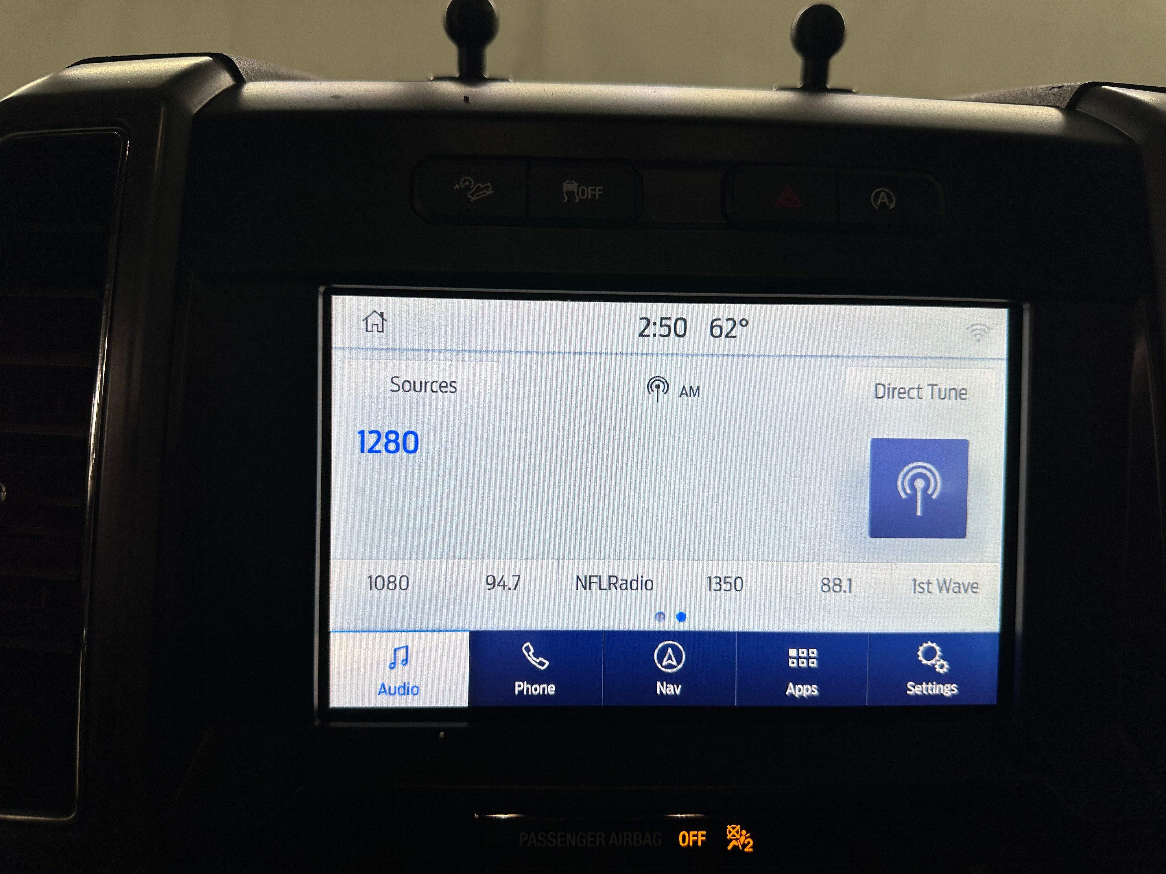 2019 Ford Econoline E-150 4