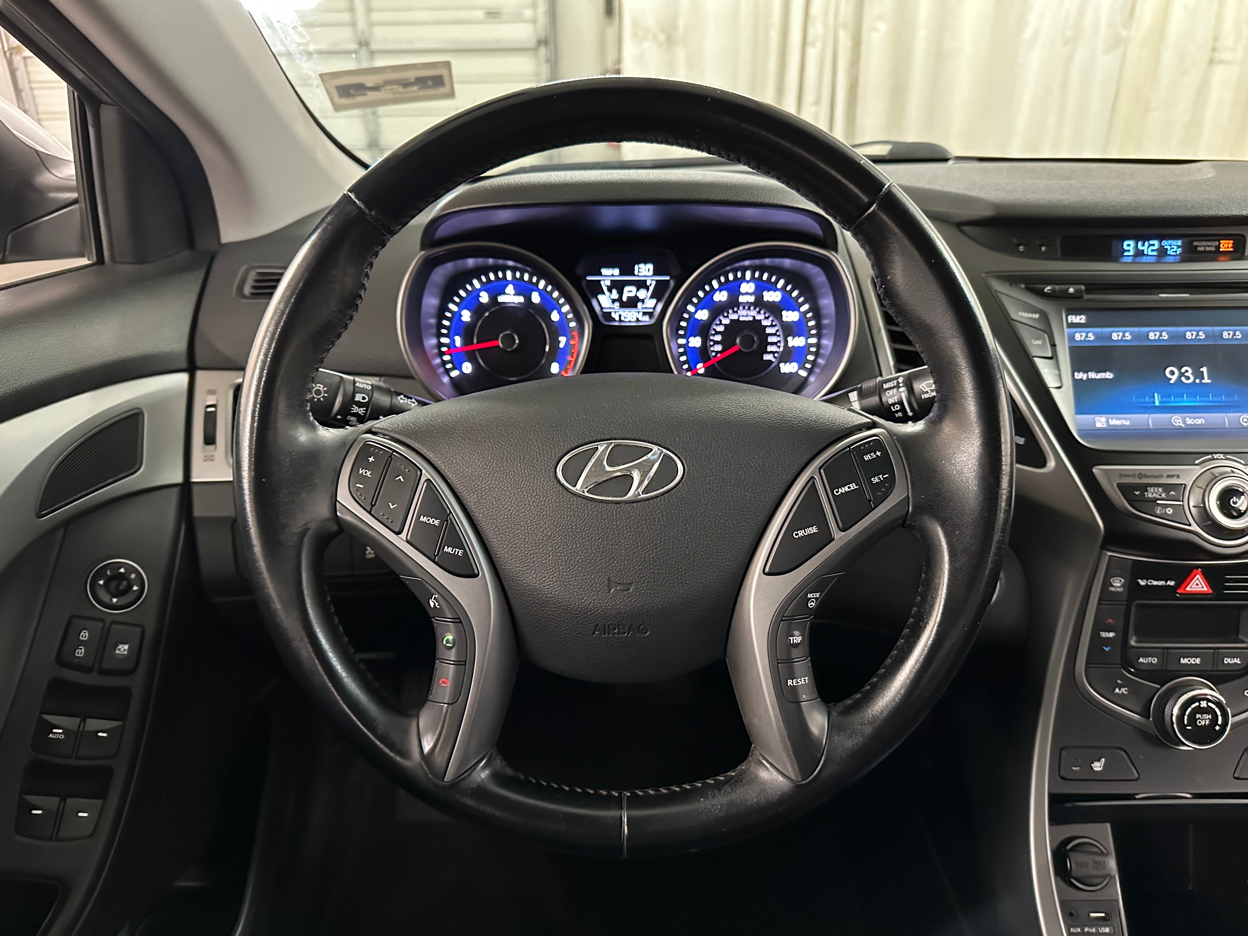 2015 Hyundai Elantra Limited Edition 4