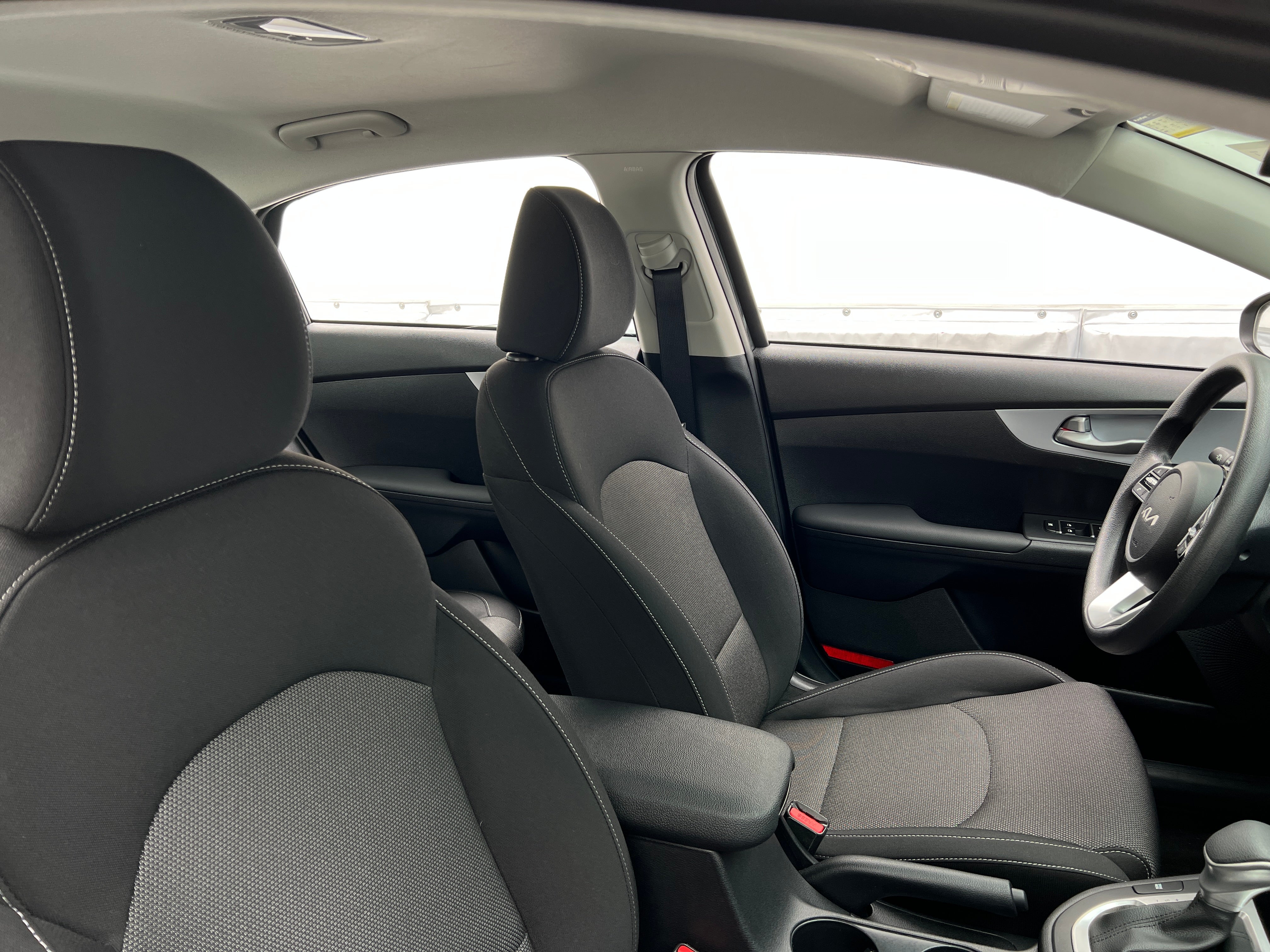 2024 Kia Forte LXS 2