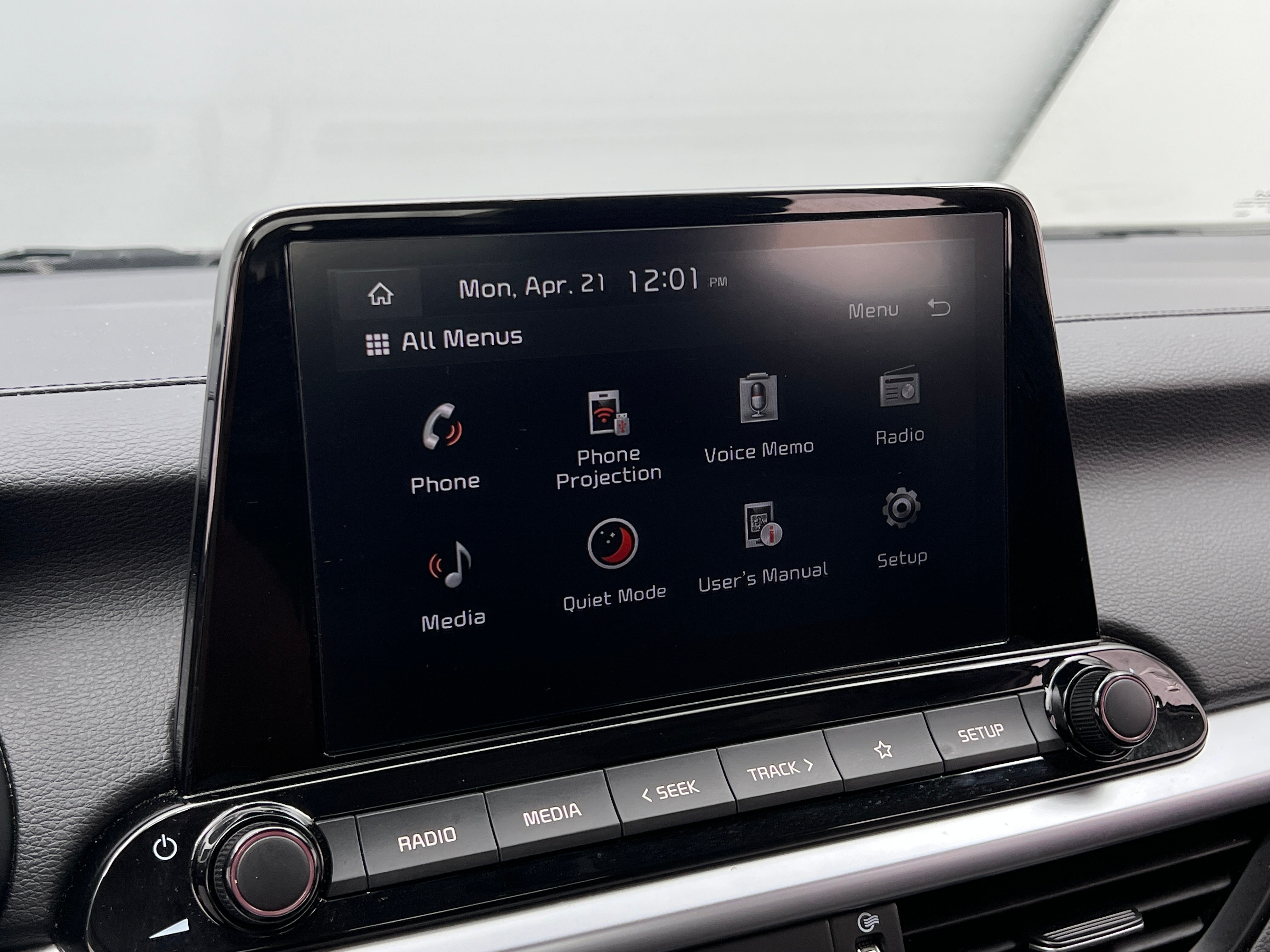 2024 Kia Forte LXS 4