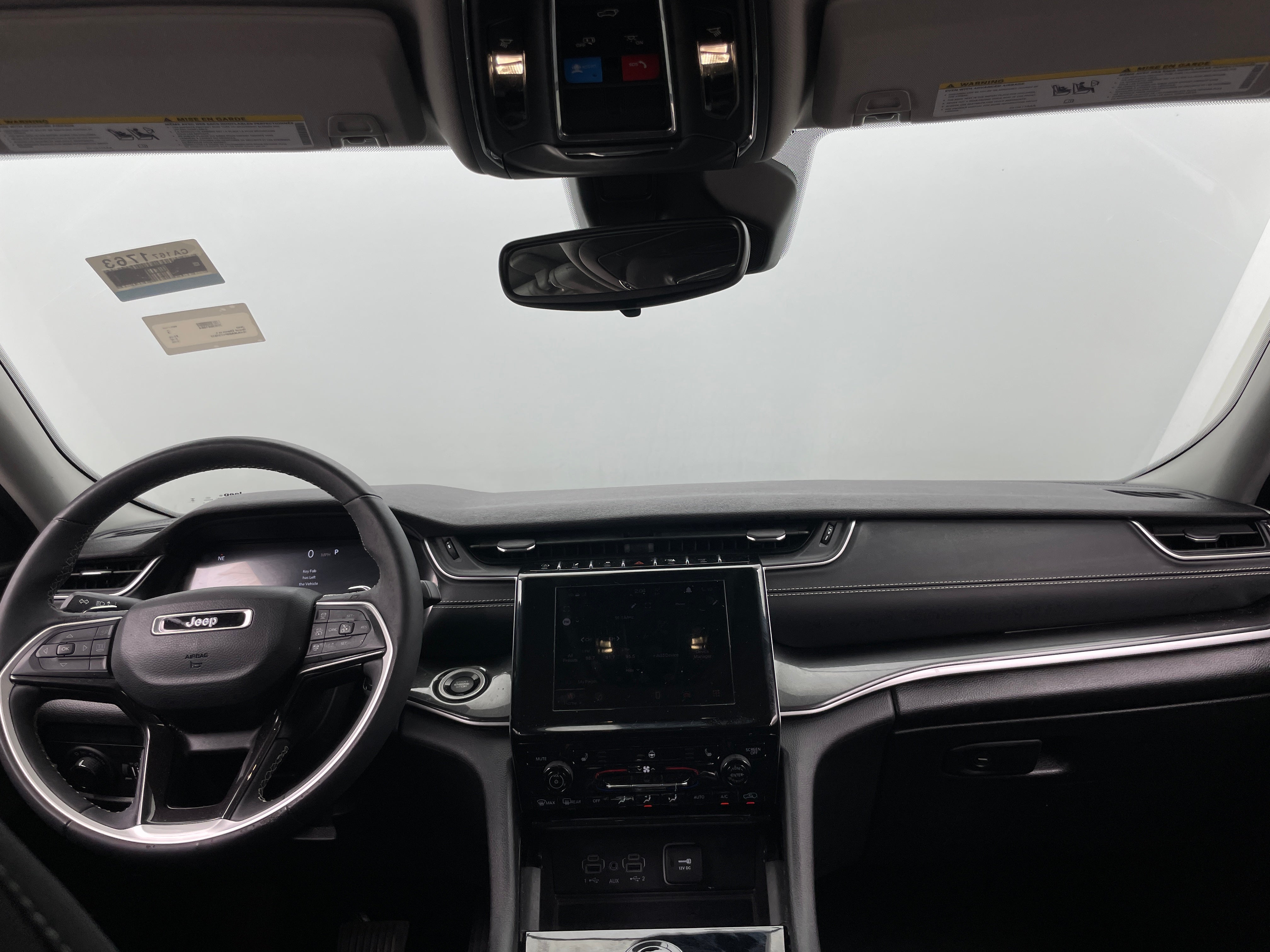 2023 Jeep Grand Cherokee L Laredo 3