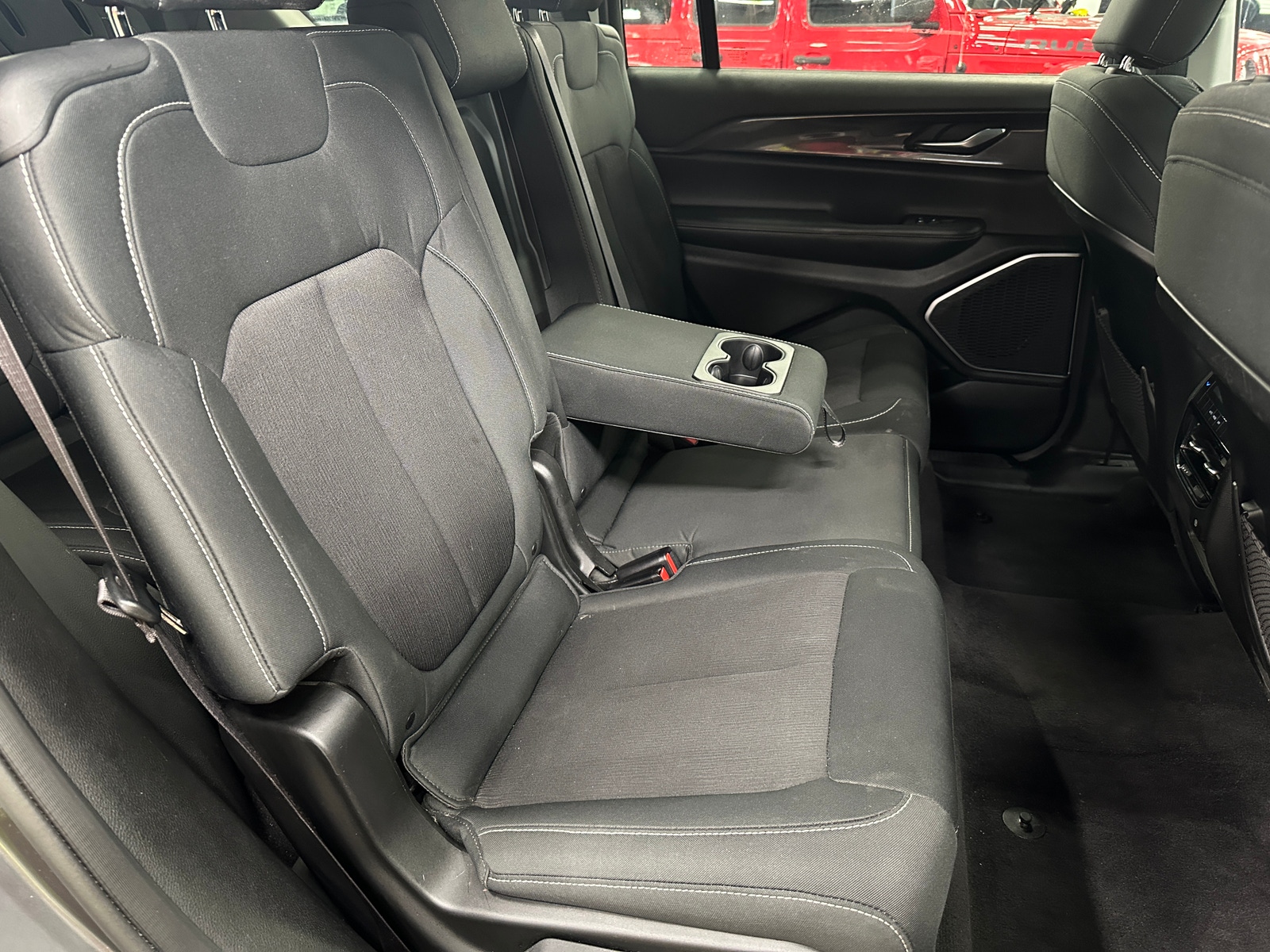 Thumbnail: 2021 Jeep Grand Cherokee L - 6