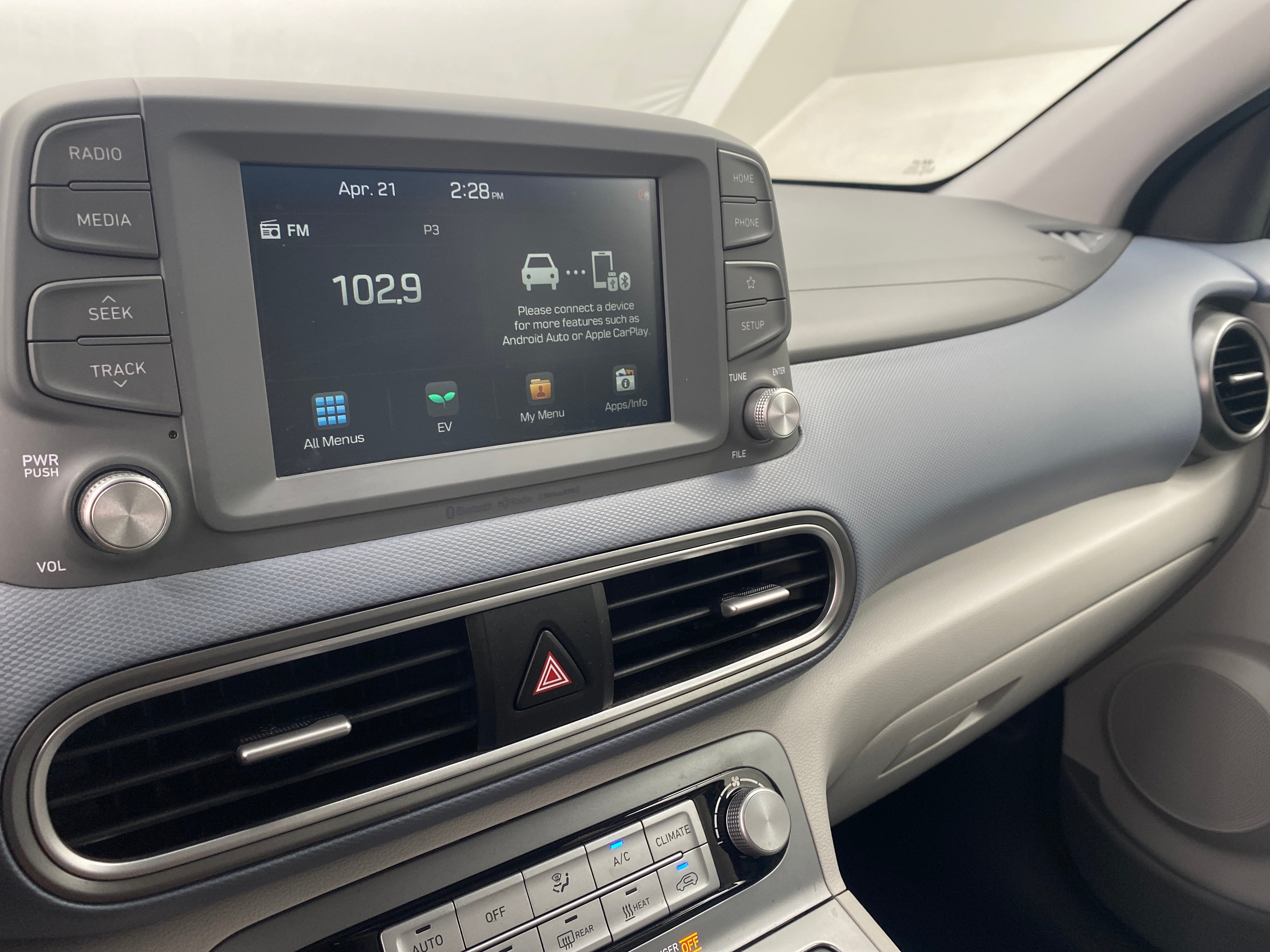 2021 Hyundai Kona Limited 3