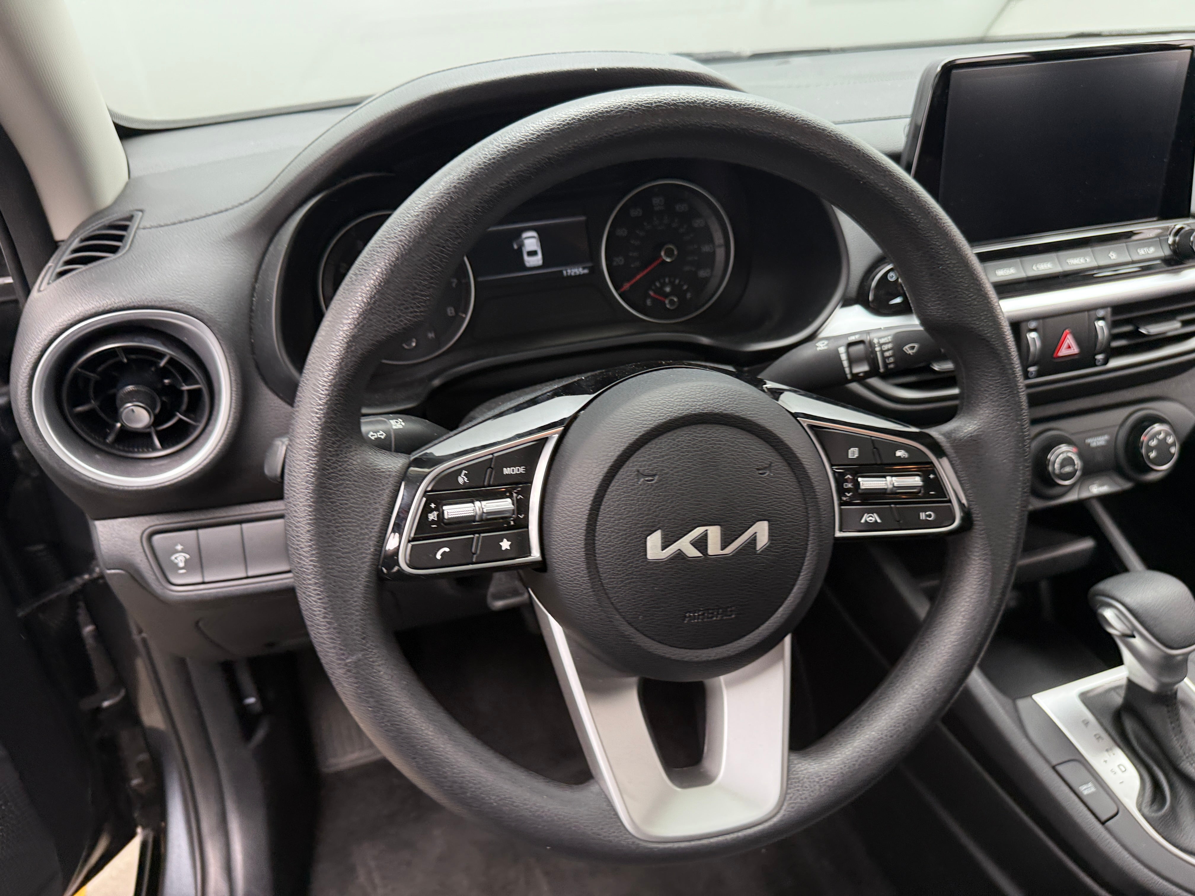 2024 Kia Forte LXS 5