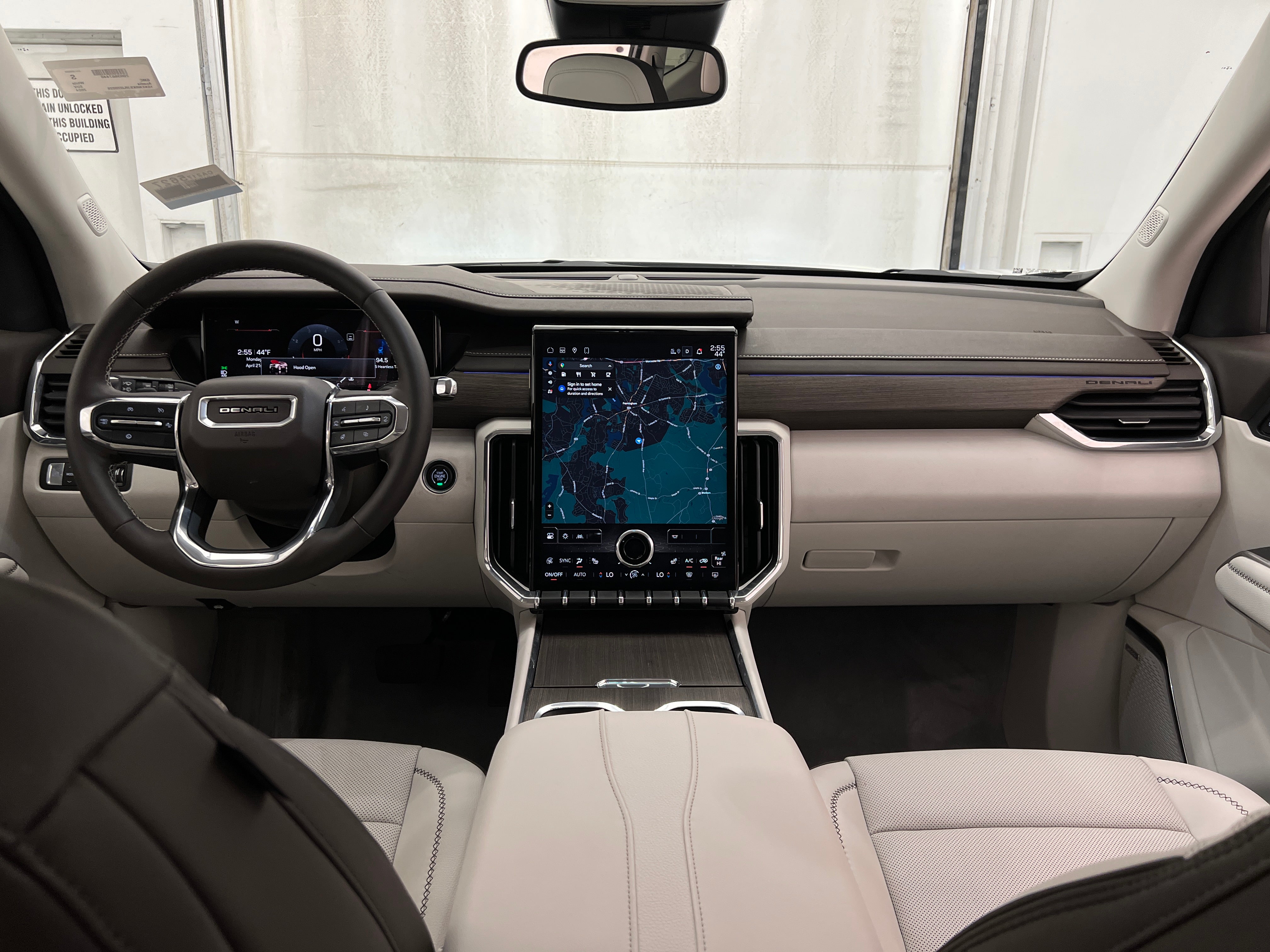 2024 GMC Acadia Denali 2