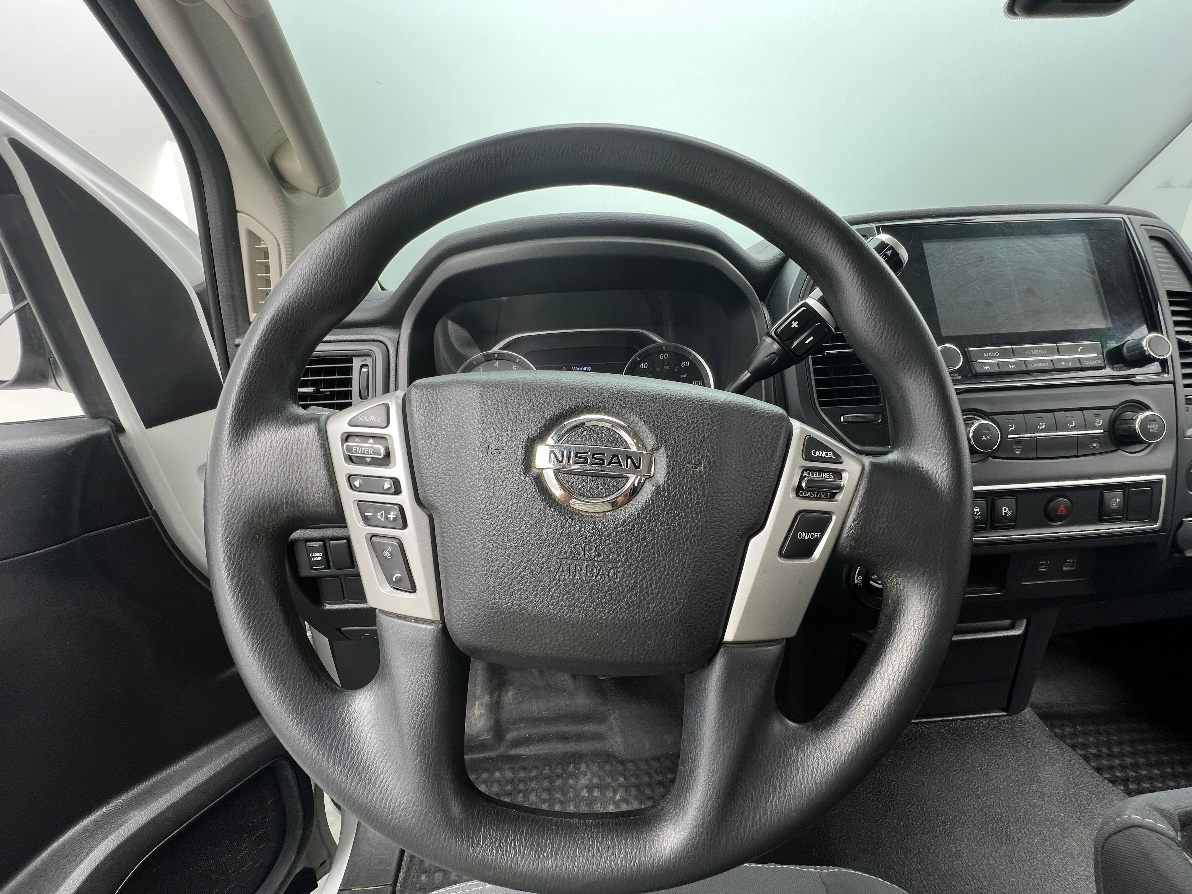 2022 Nissan Titan S 5