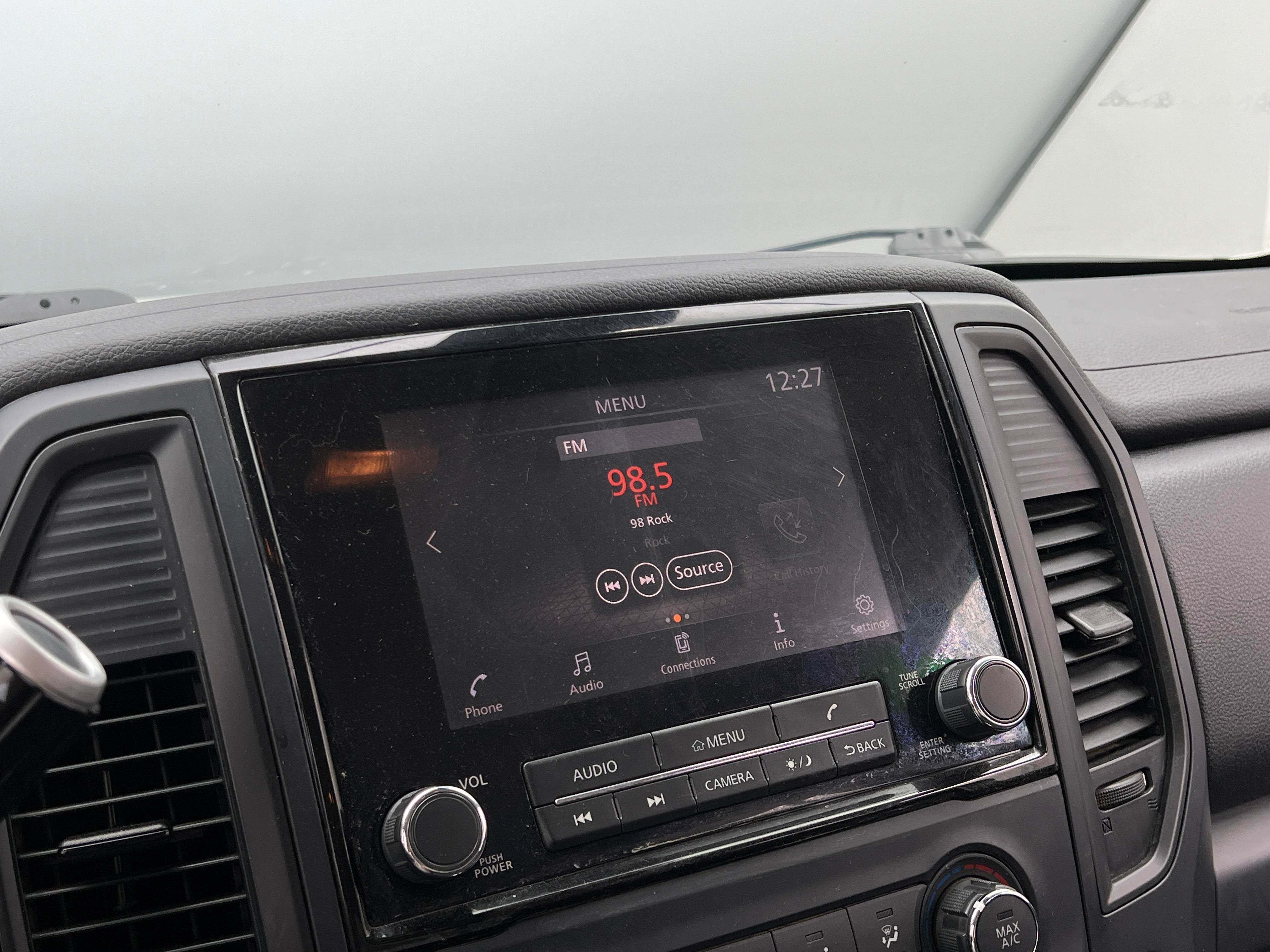 2022 Nissan Titan S 4