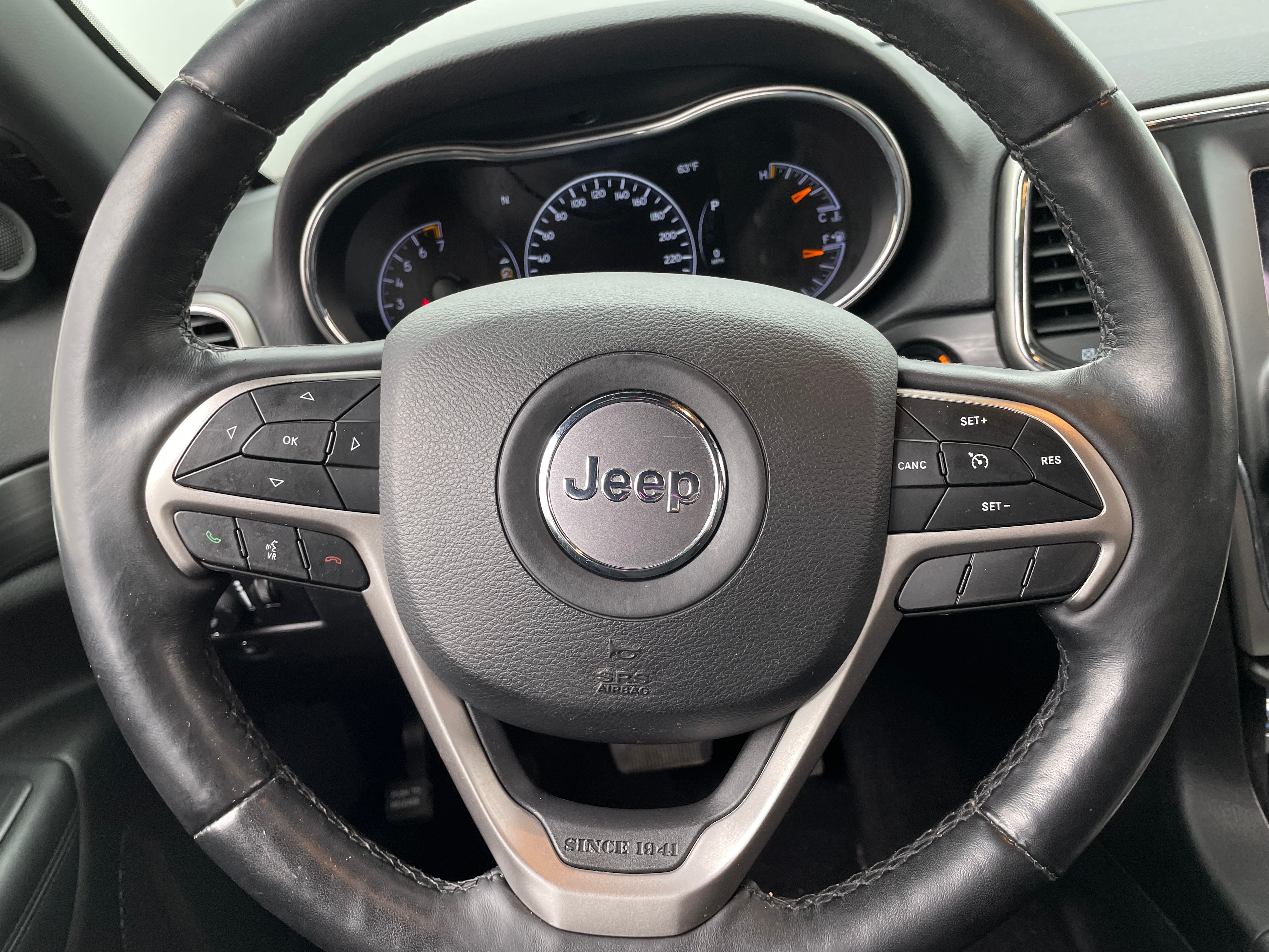 2021 Jeep Grand Cherokee Laredo 5