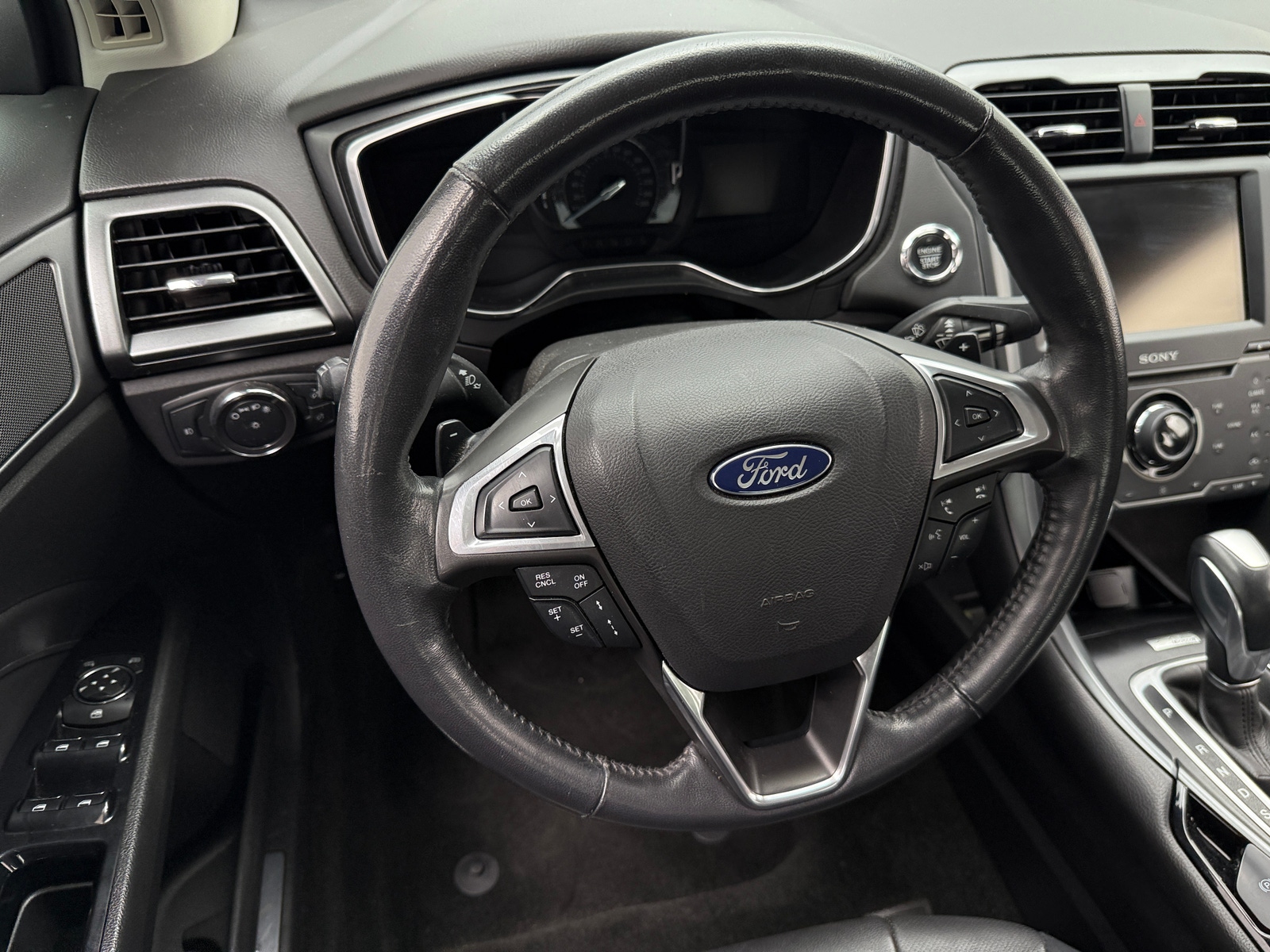 Thumbnail: 2013 Ford Fusion - 4
