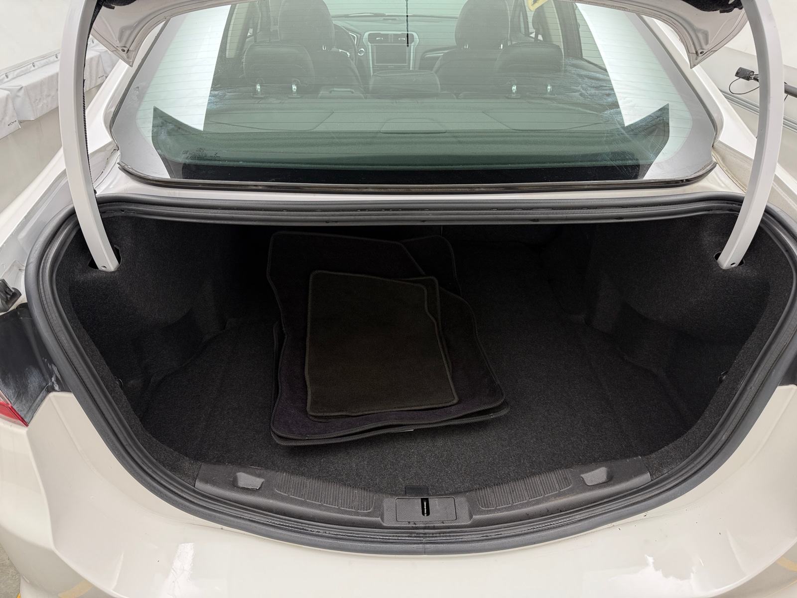Thumbnail: 2013 Ford Fusion - 6