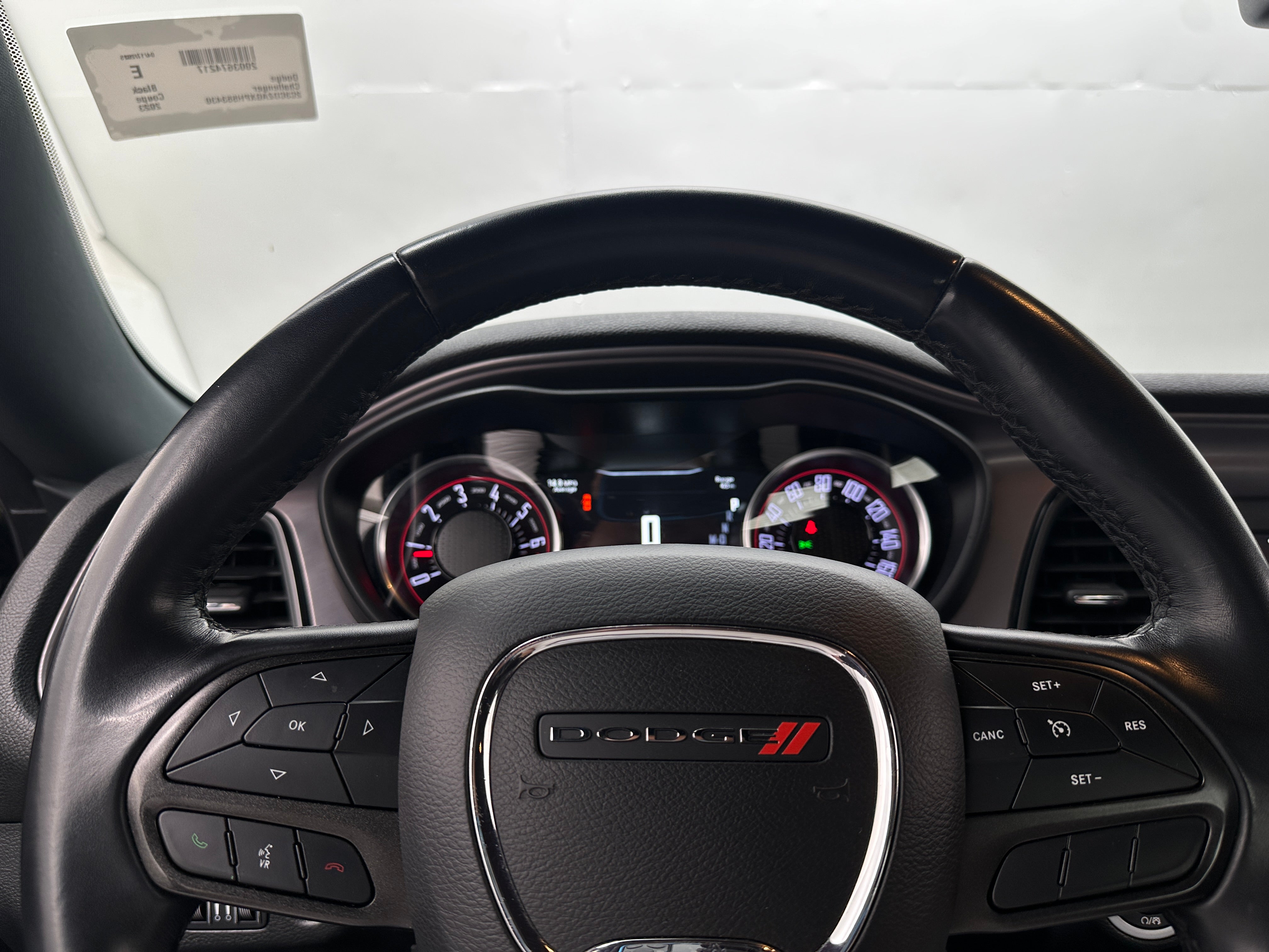 2023 Dodge Challenger SXT 5