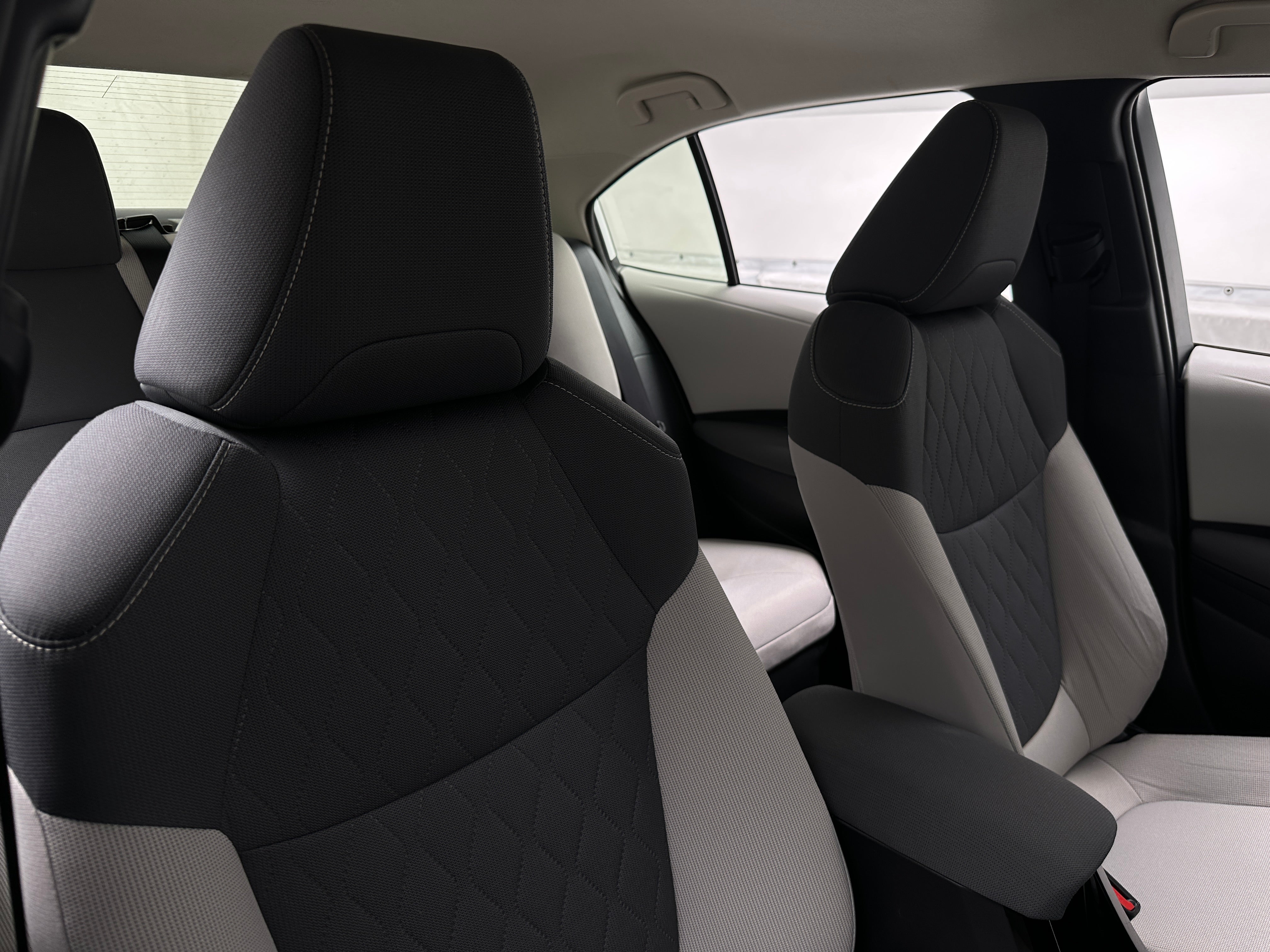 2021 Toyota Corolla LE 2