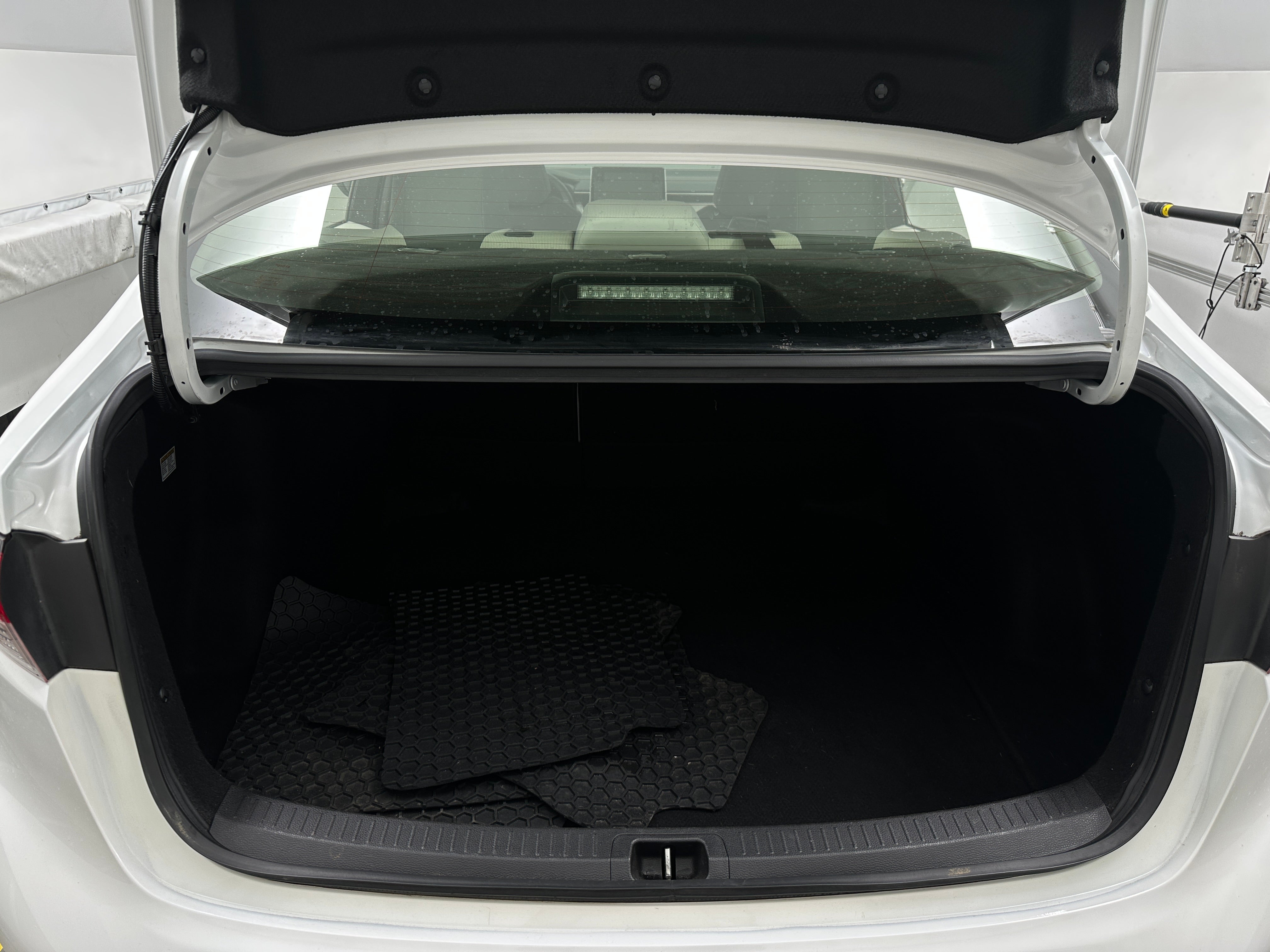 2021 Toyota Corolla LE 7