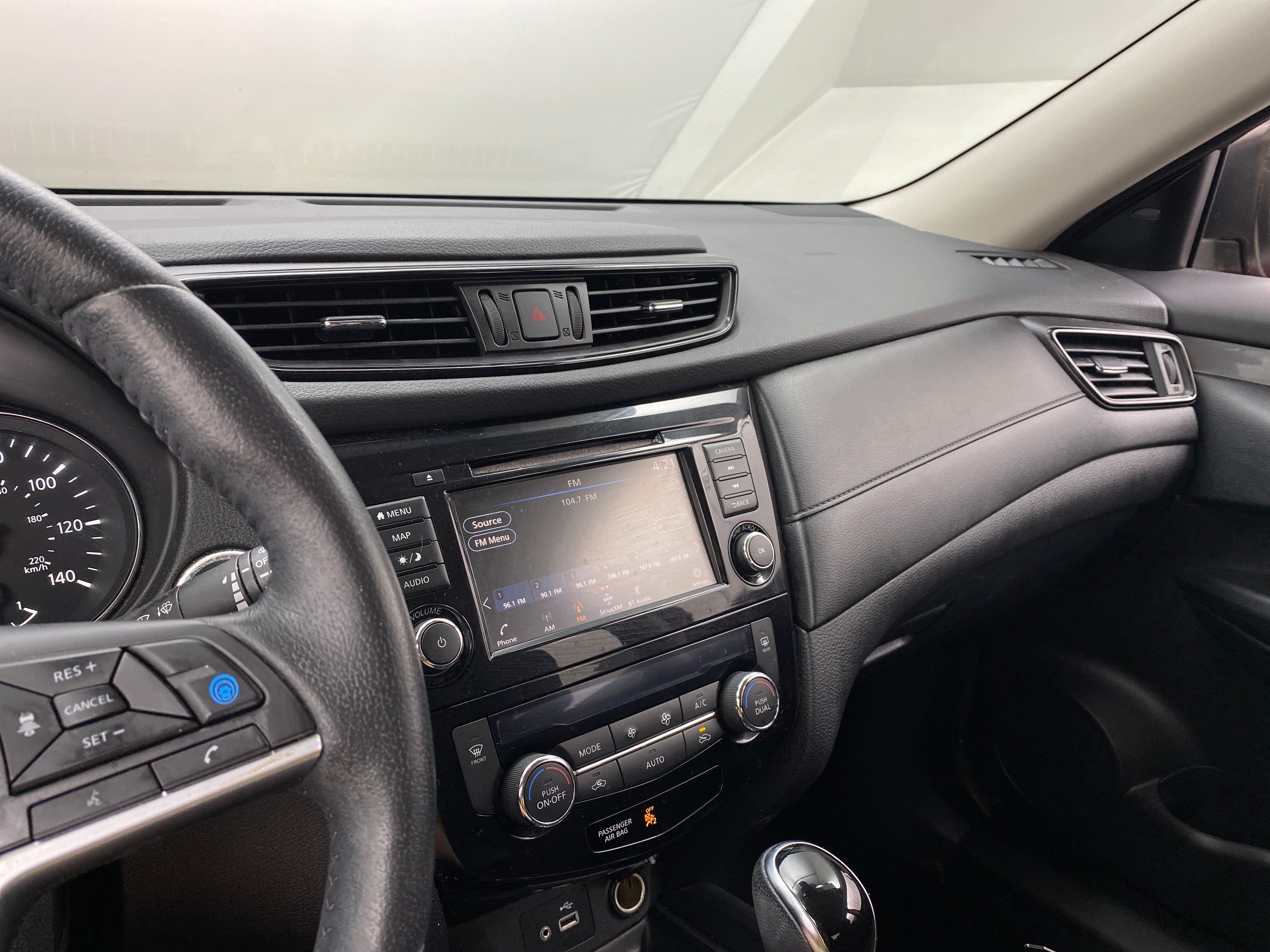 2019 Nissan Rogue SV 4