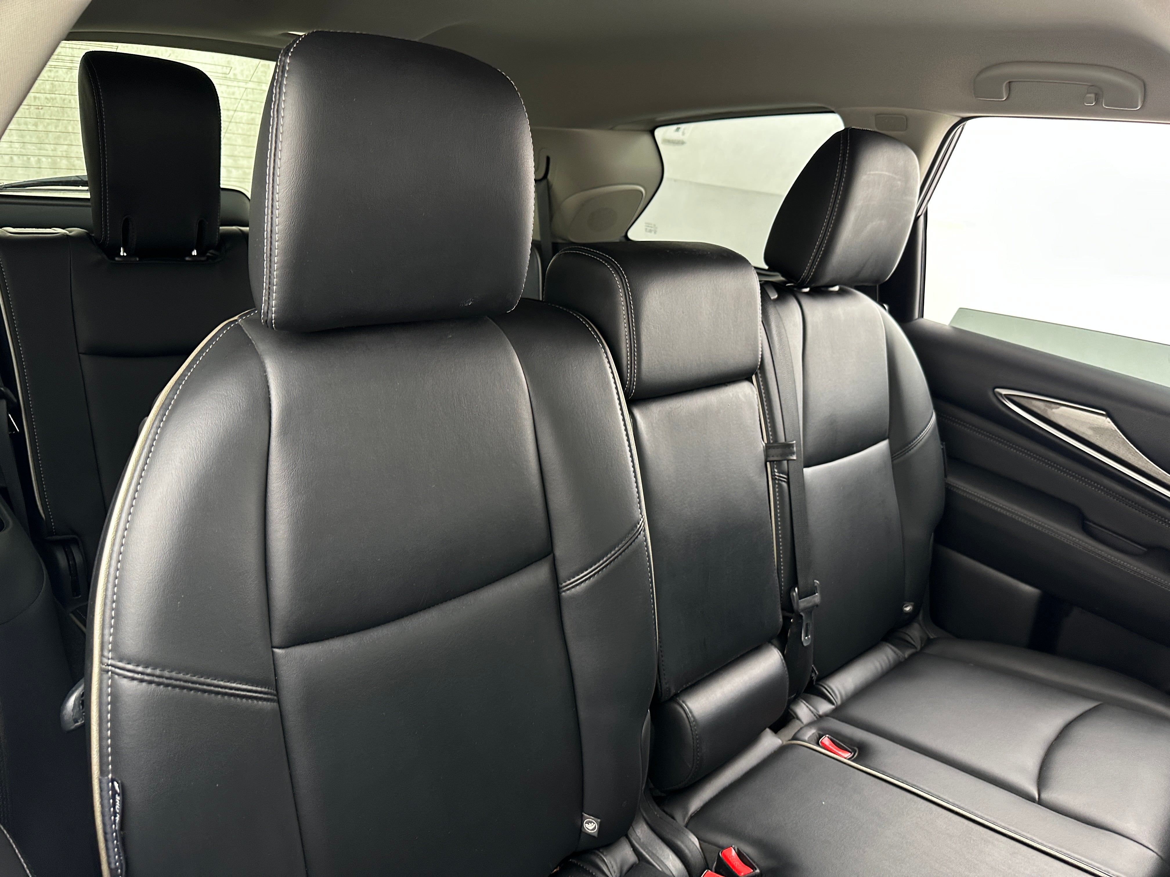 2019 INFINITI QX60 Luxe 6