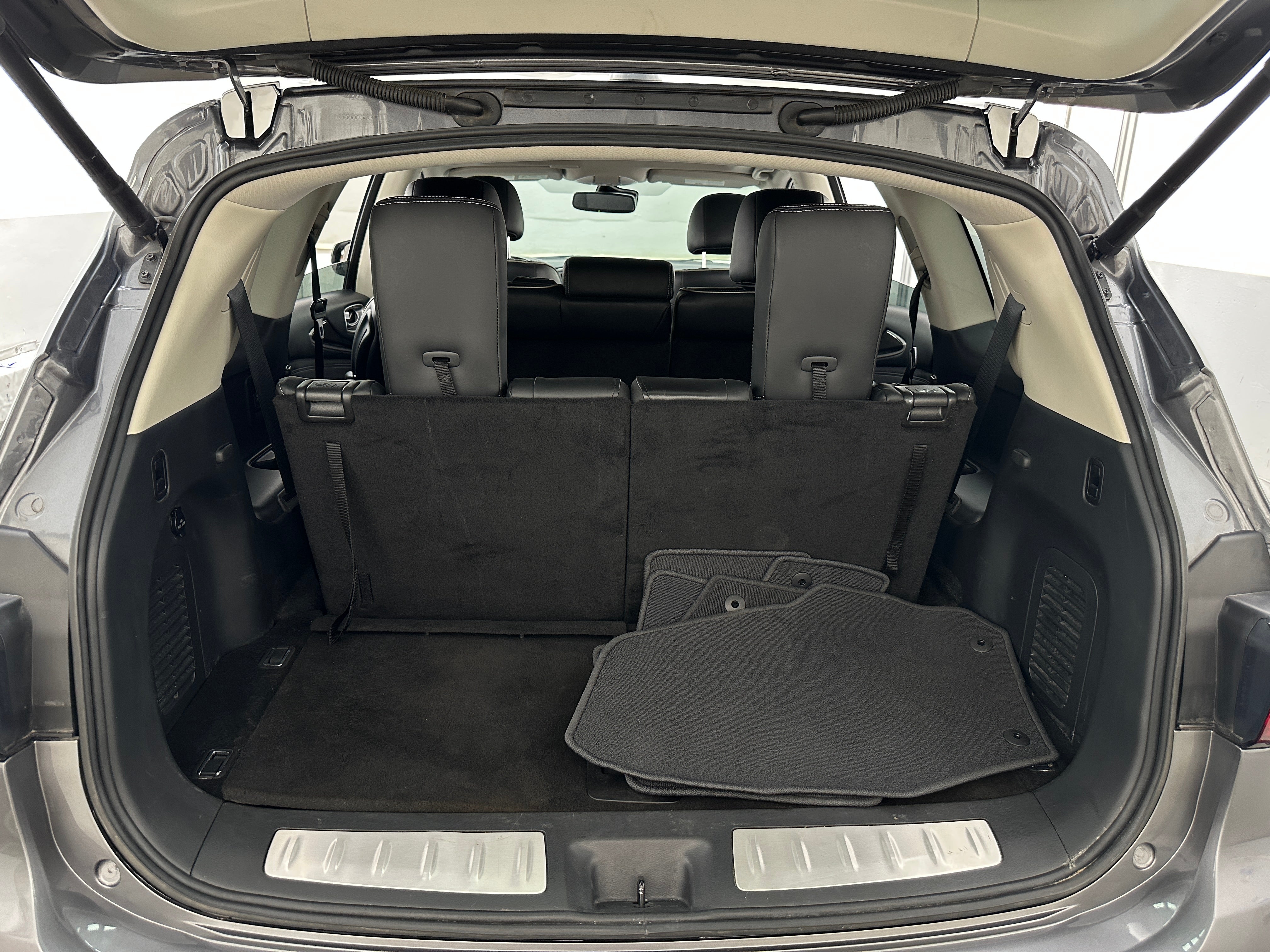 2019 INFINITI QX60 Luxe 7