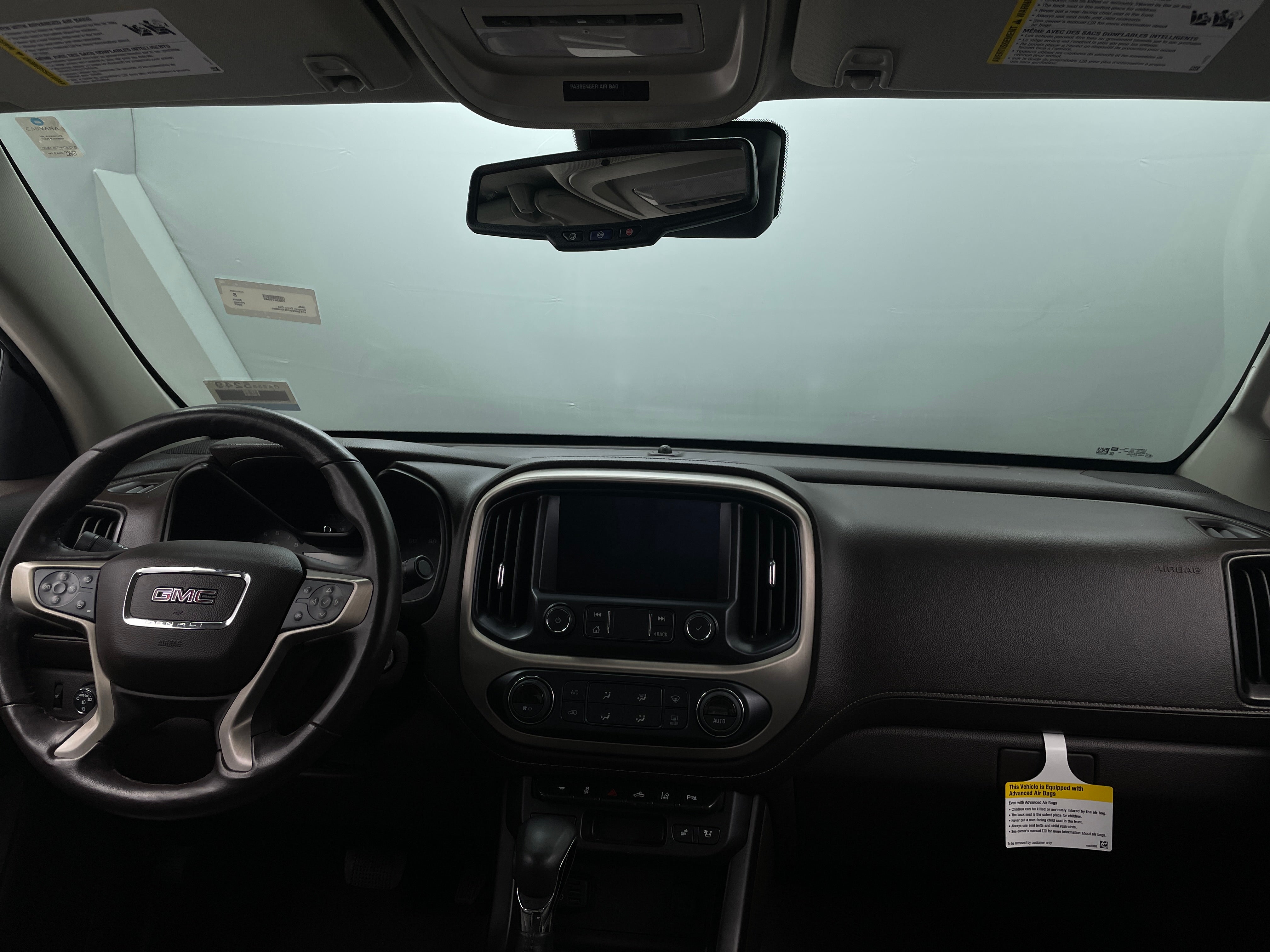2022 GMC Canyon Denali 2