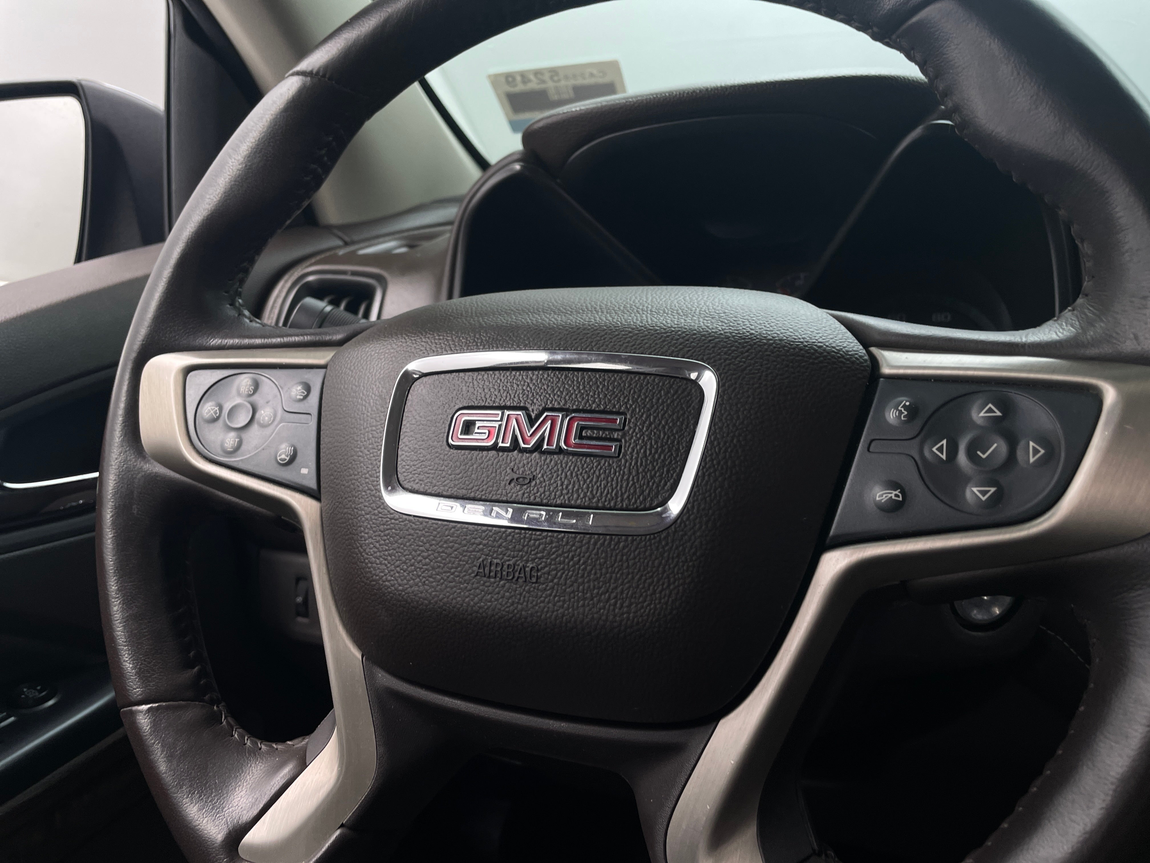 2022 GMC Canyon Denali 4