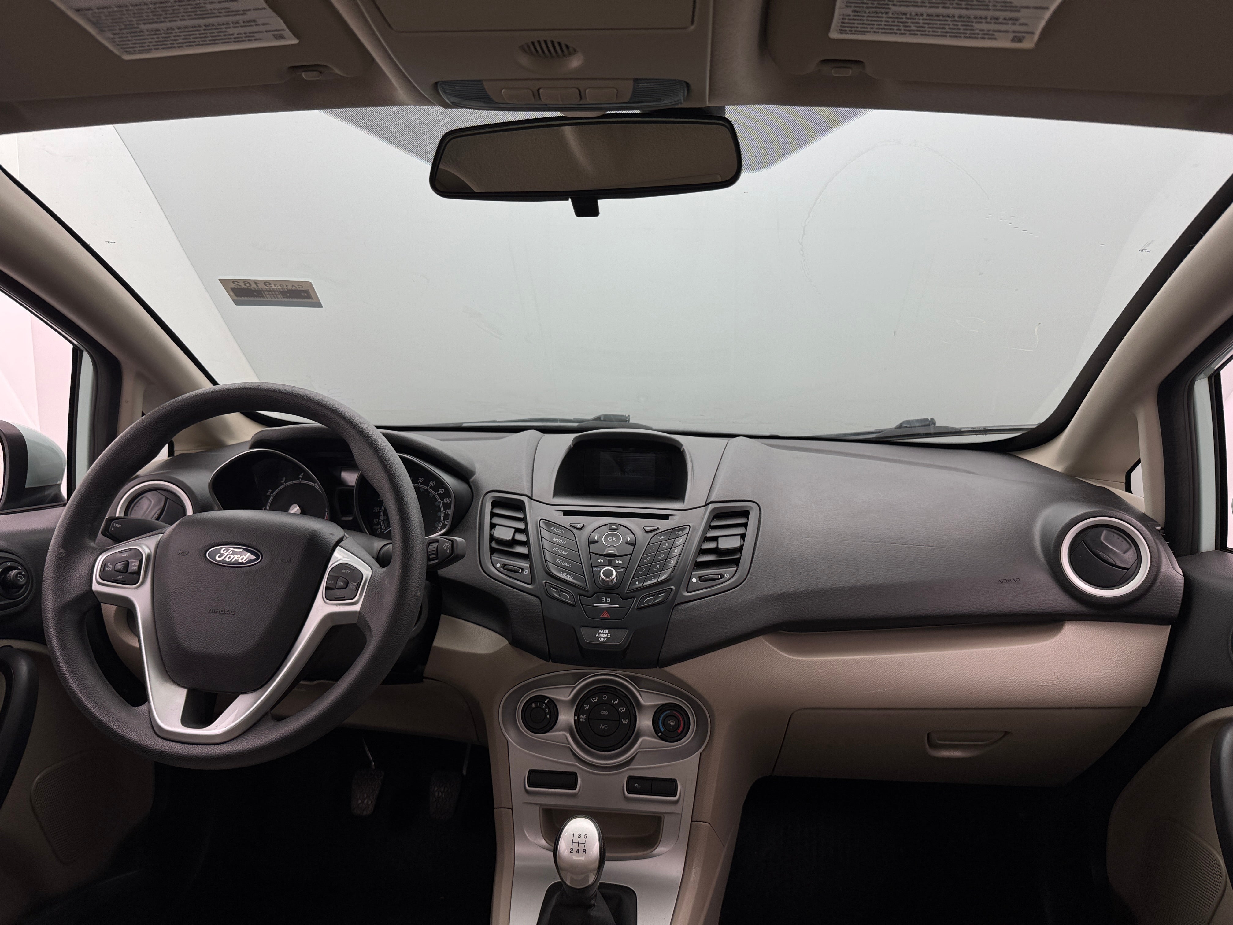2017 Ford Fiesta SE 3