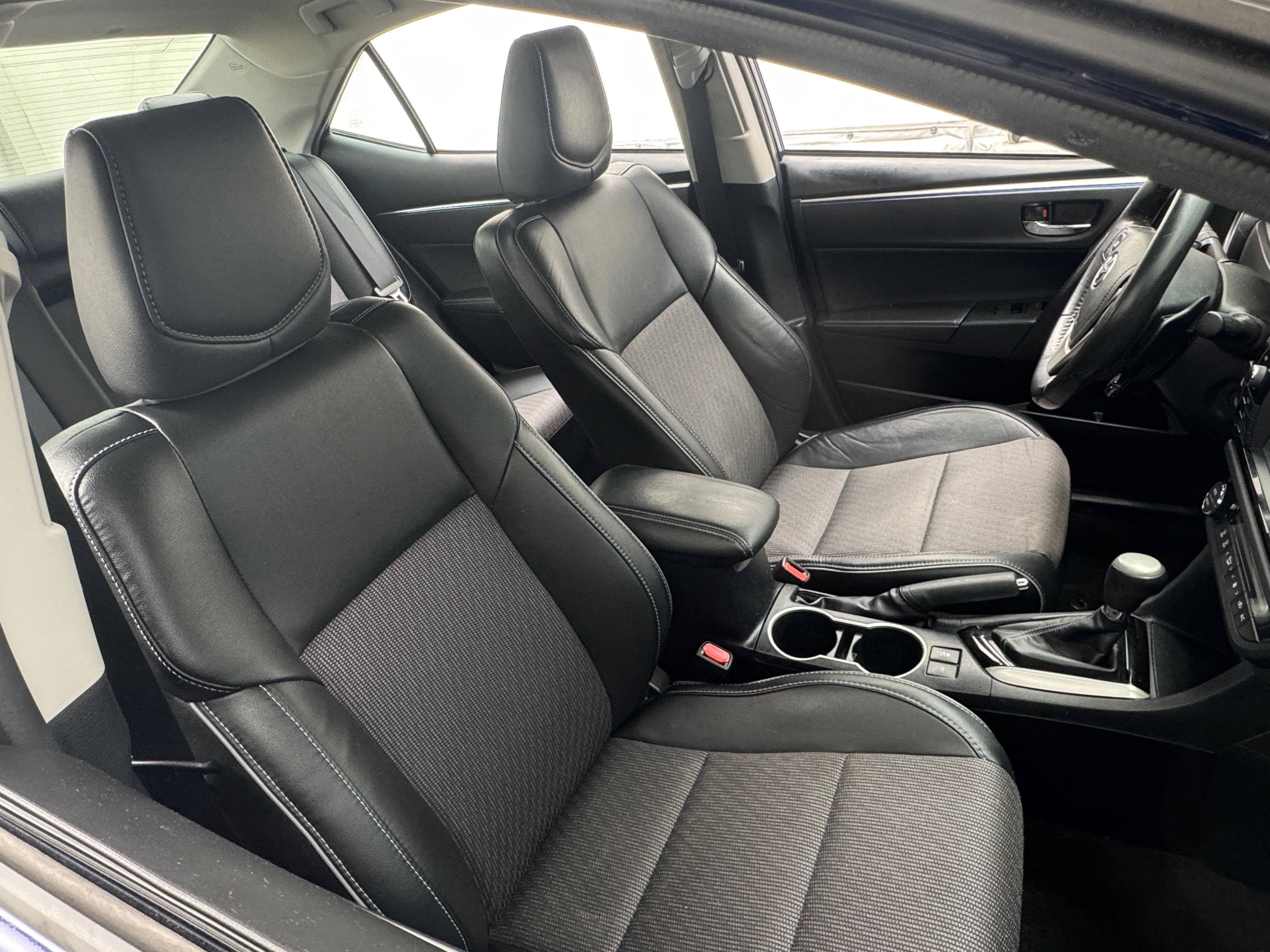 2016 Toyota Corolla S 2