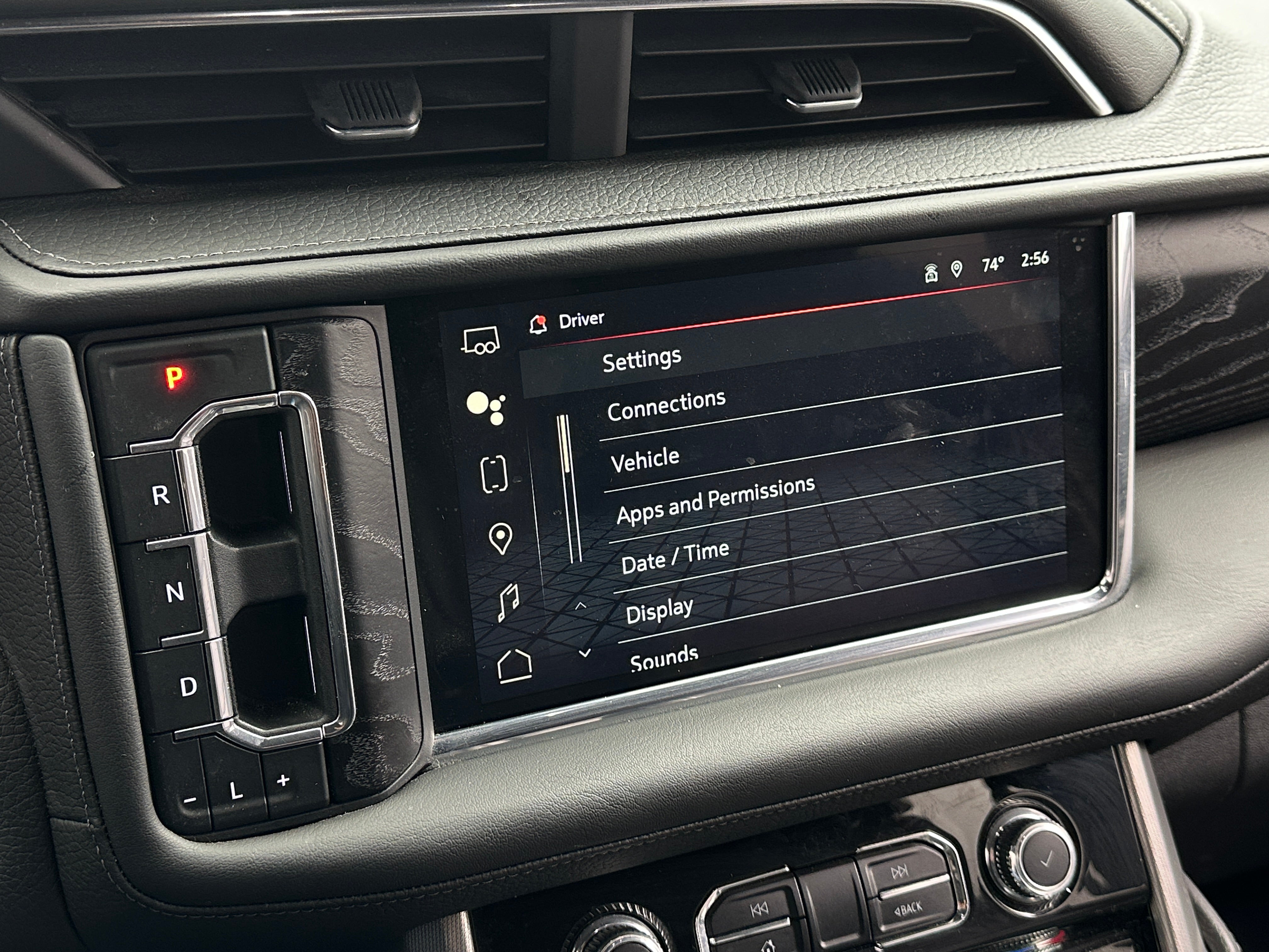 2023 GMC Yukon XL Denali 3