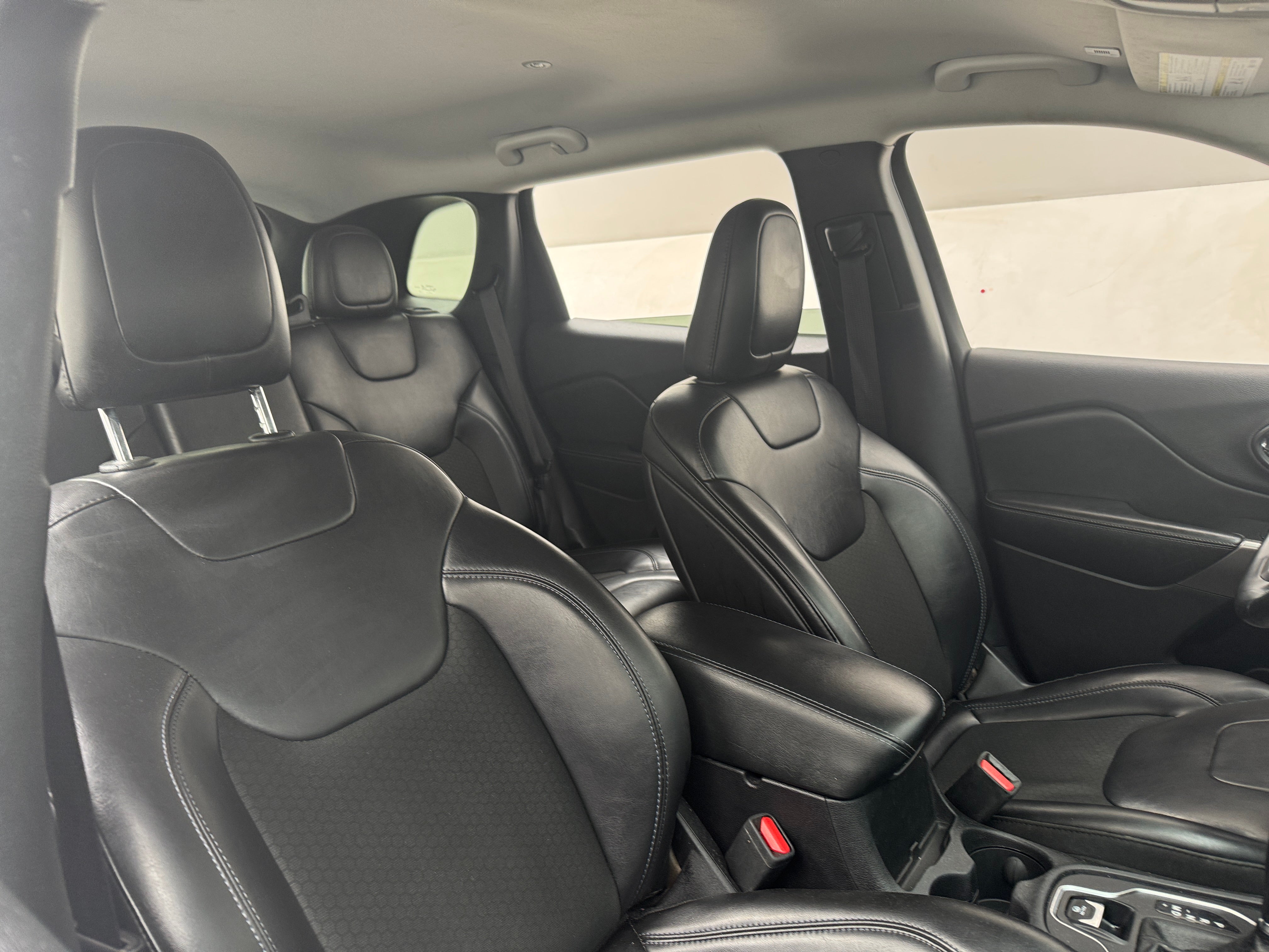 2019 Jeep Cherokee Latitude 2
