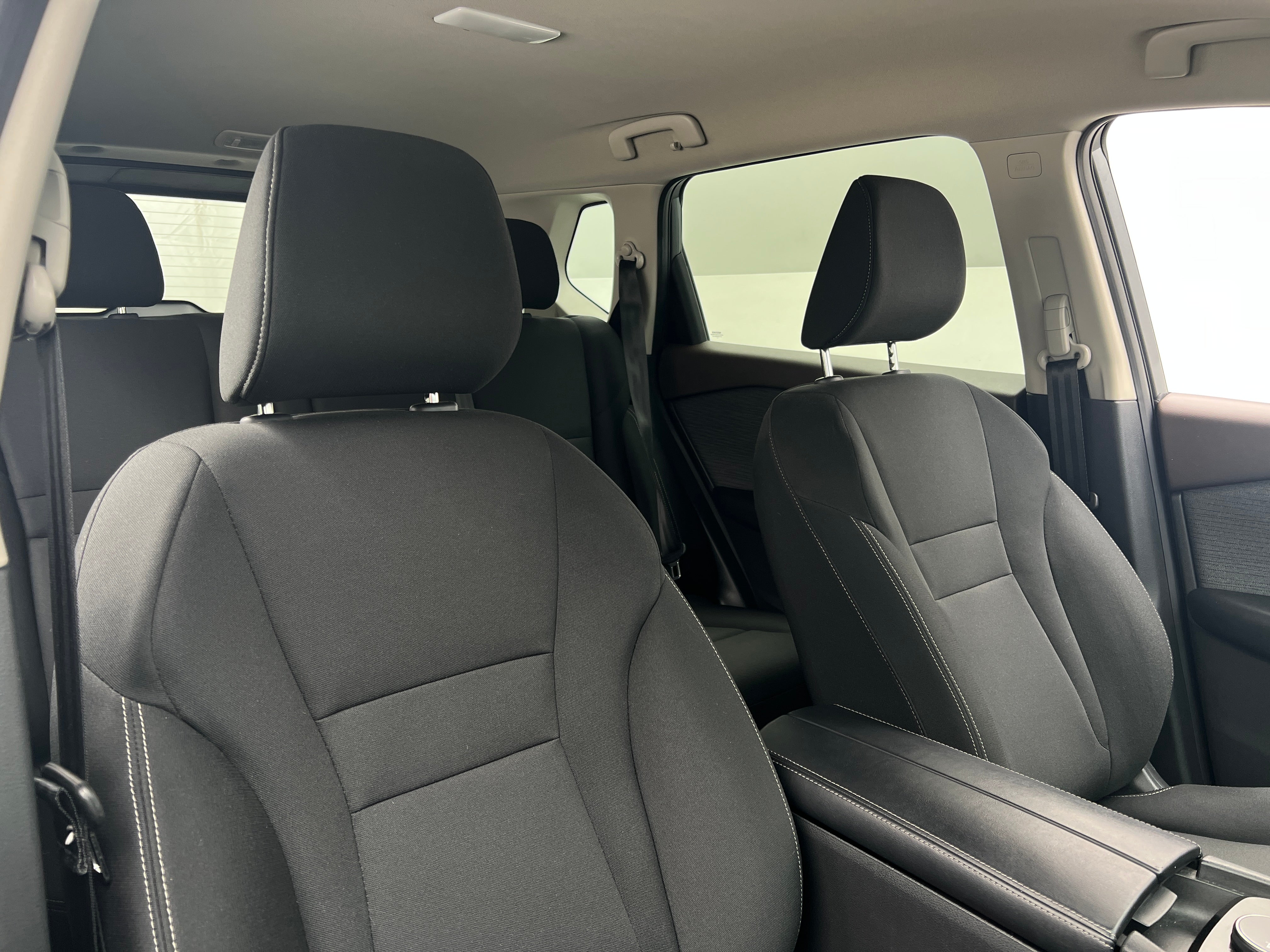 2023 Nissan Rogue S 2