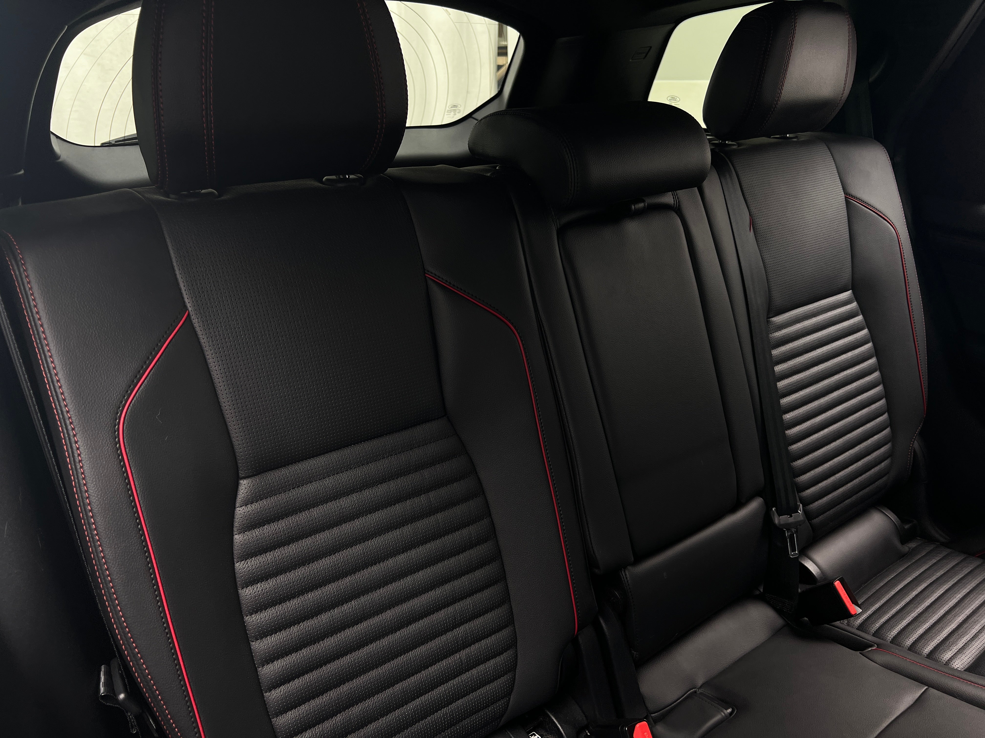 2023 Land Rover Discovery Sport R-Dynamic S 5