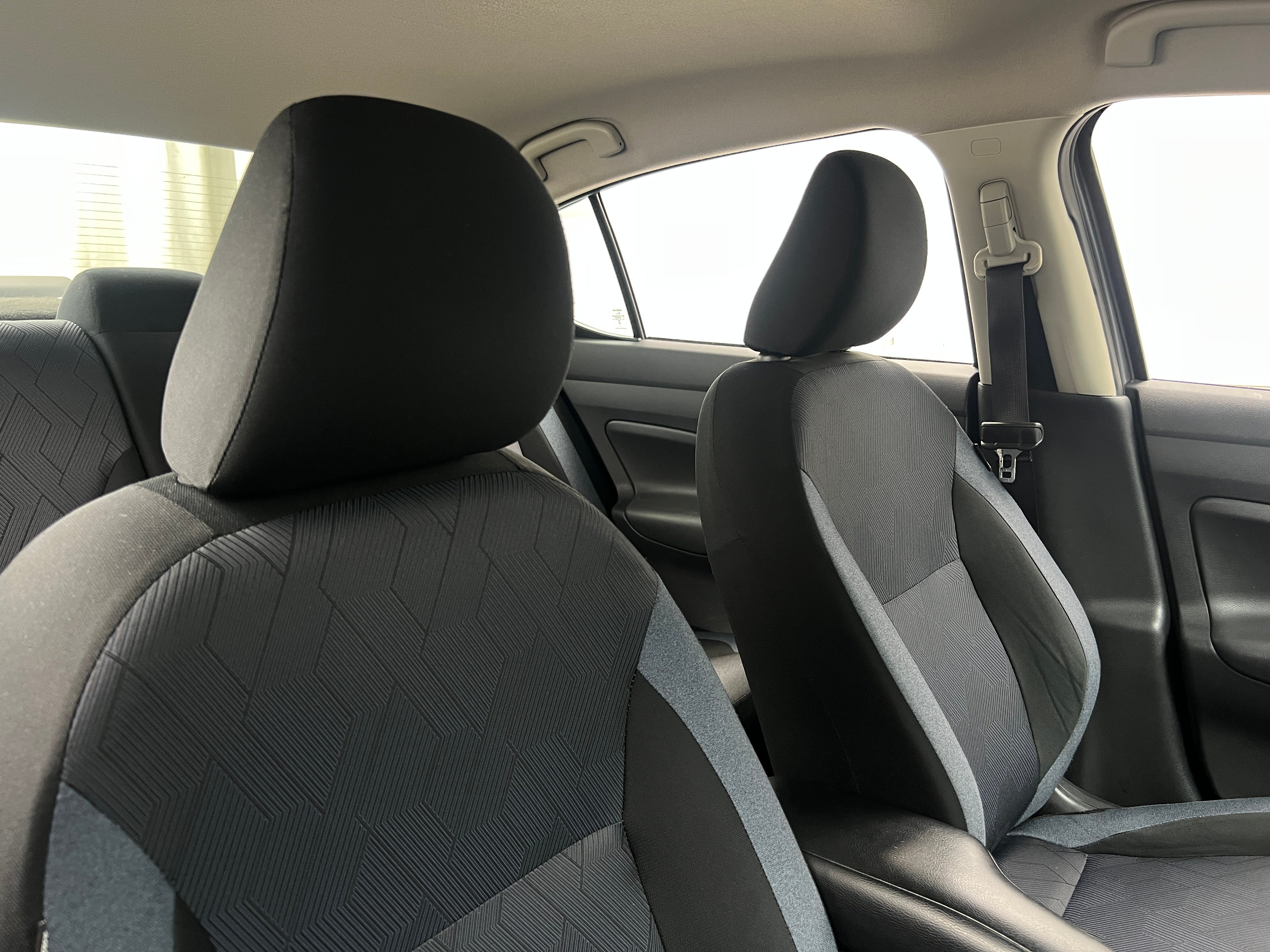 2023 Nissan Versa SV 2