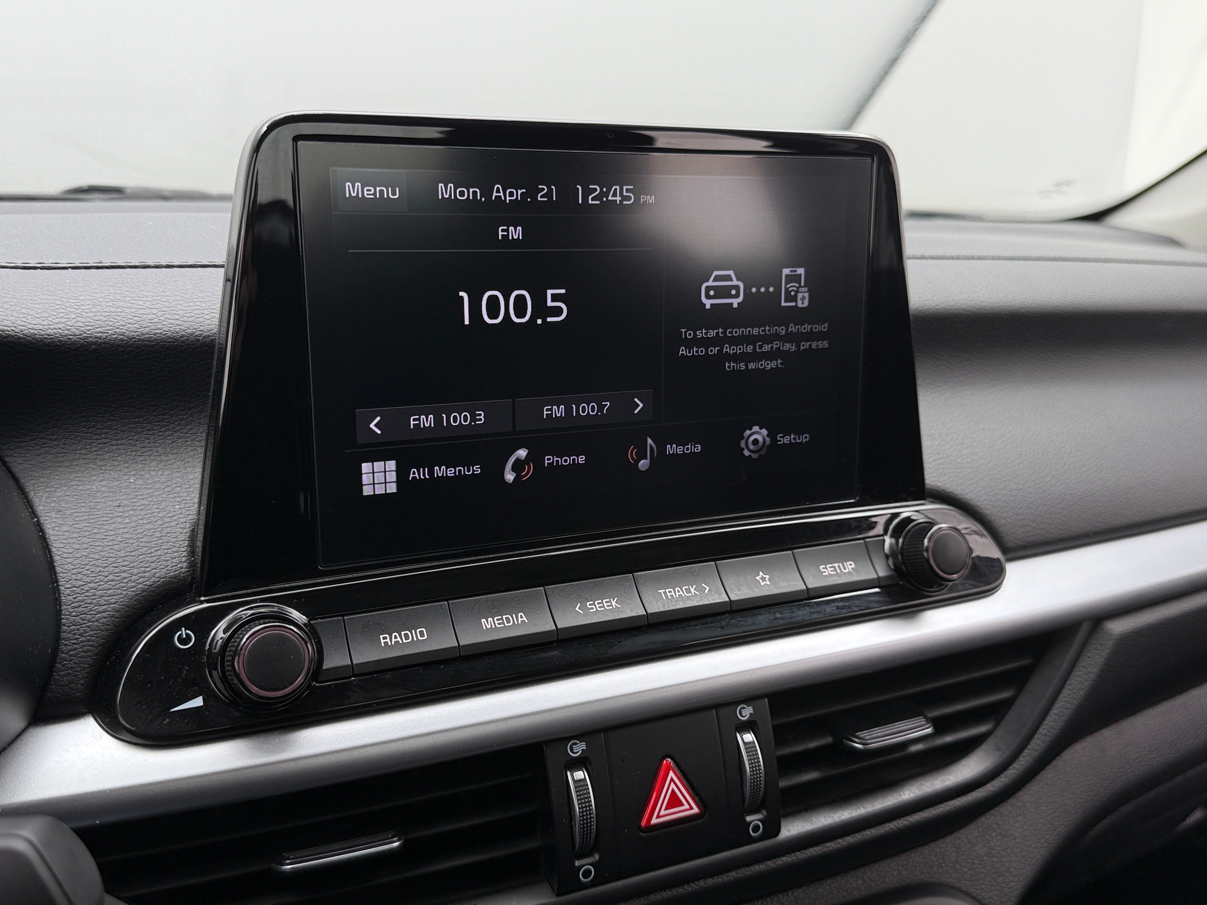2024 Kia Forte LXS 4