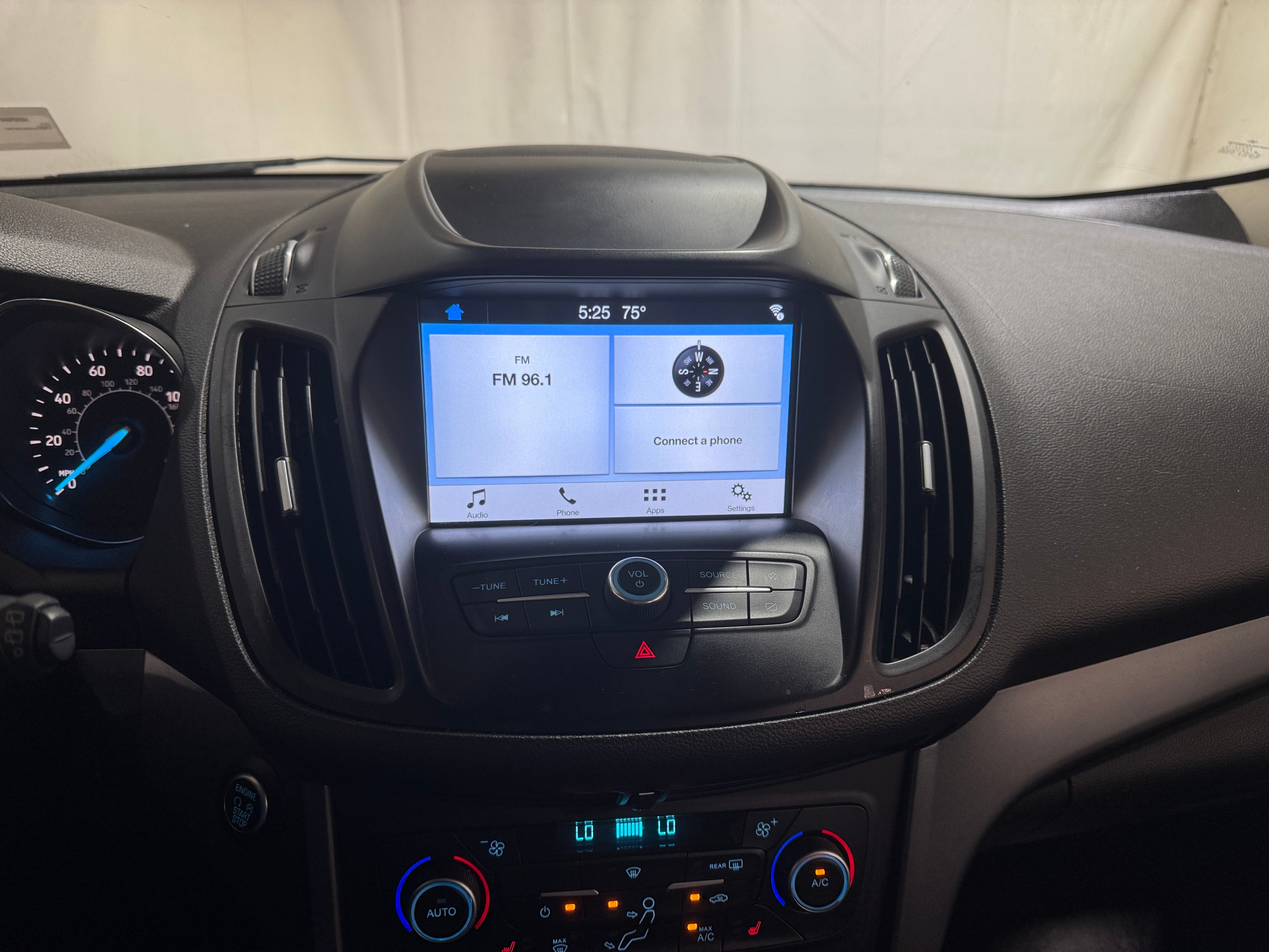 2019 Ford Escape SEL 3