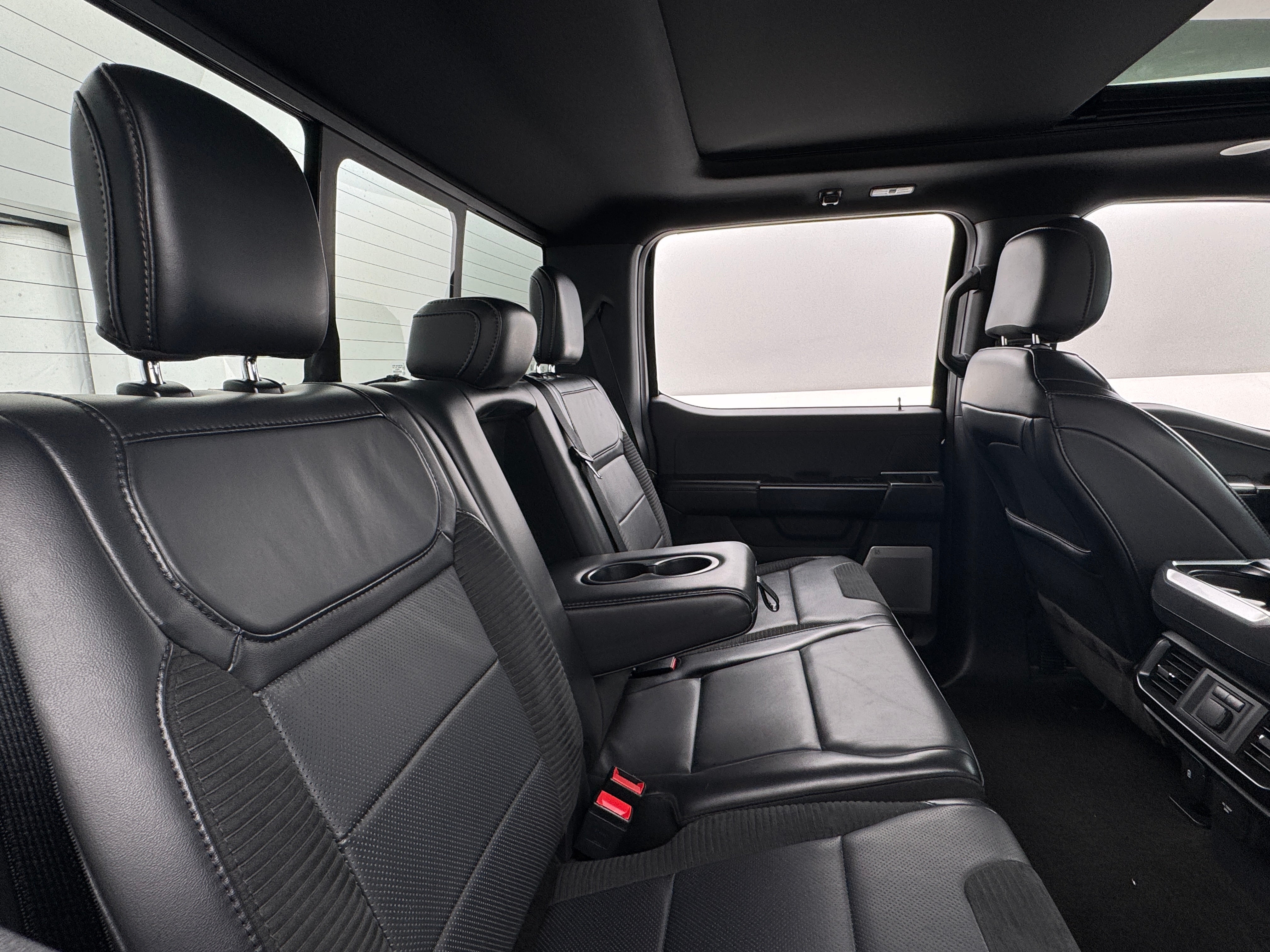 2022 Ford Econoline E-150 5