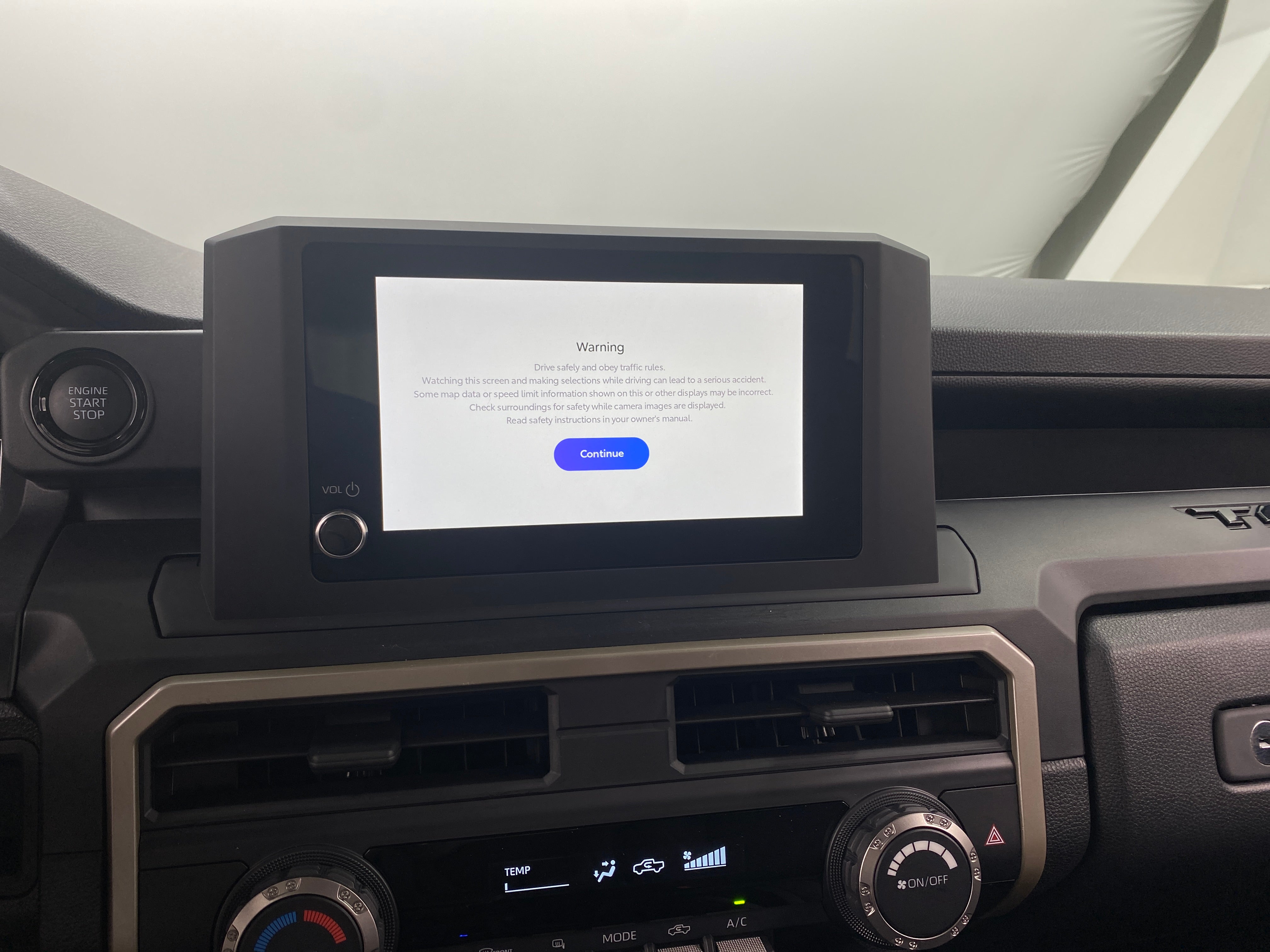 2024 Toyota Tacoma SR5 4