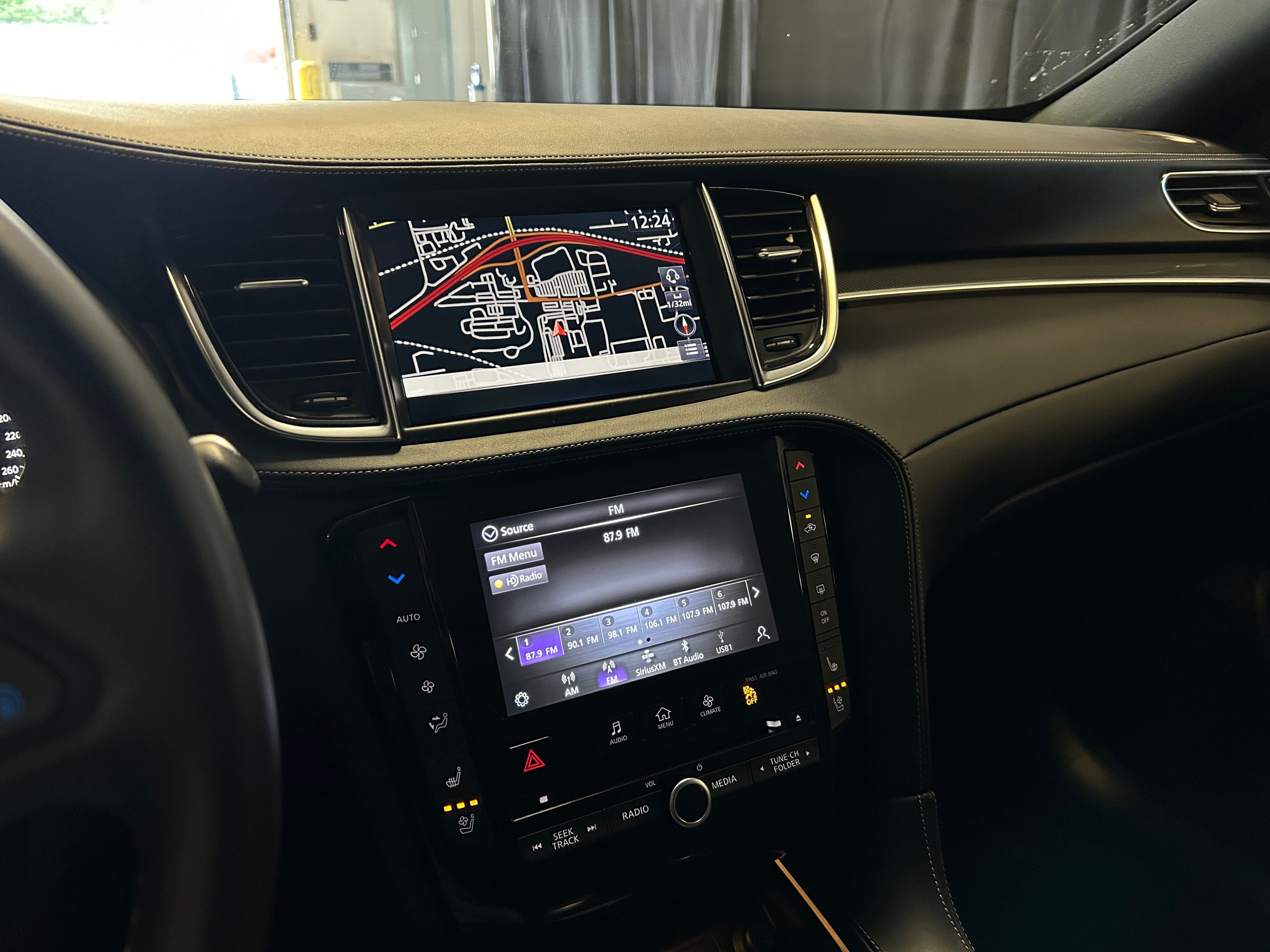 2024 INFINITI QX50 Sport 3