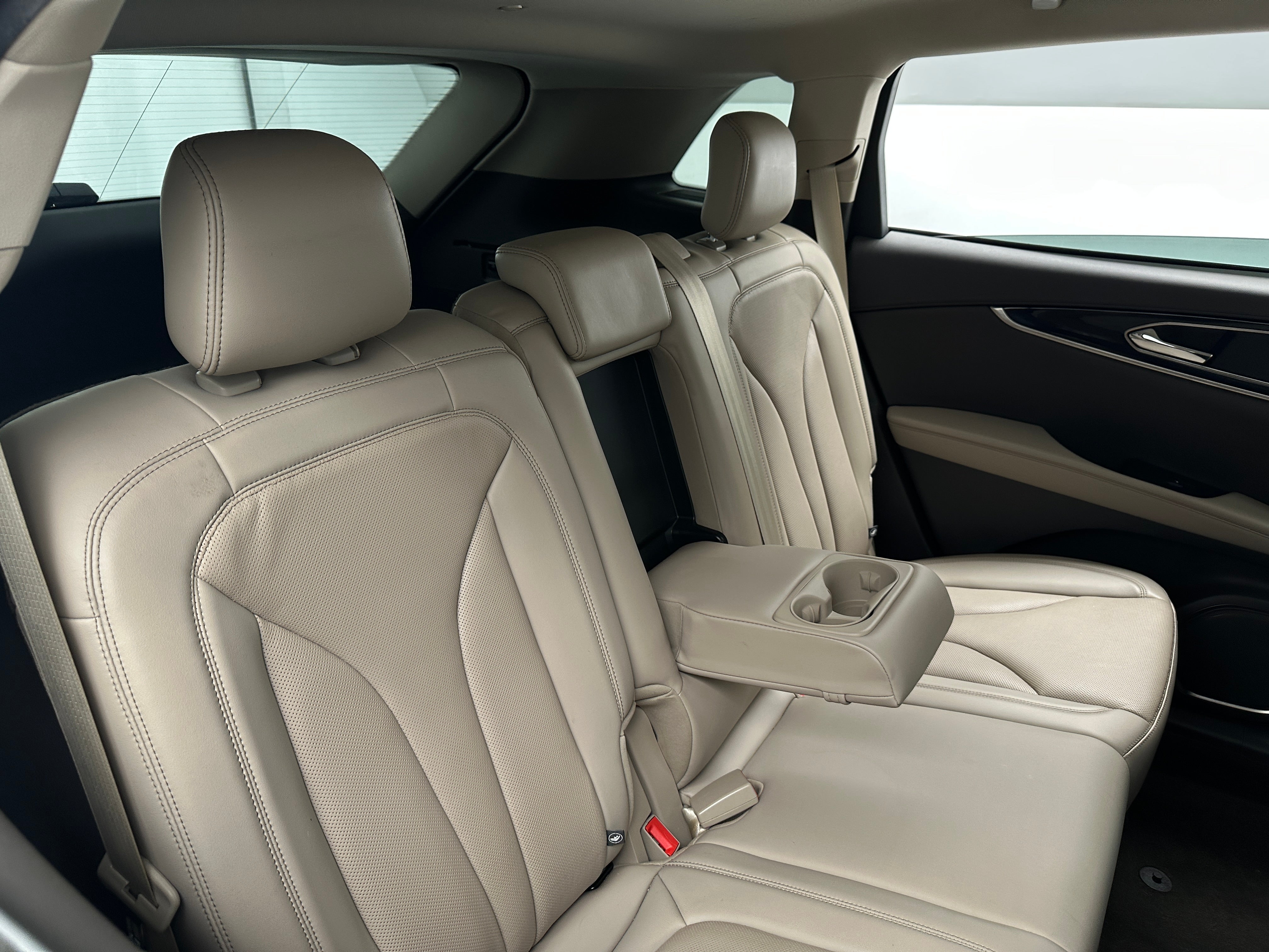 2022 Lincoln Nautilus Reserve 5