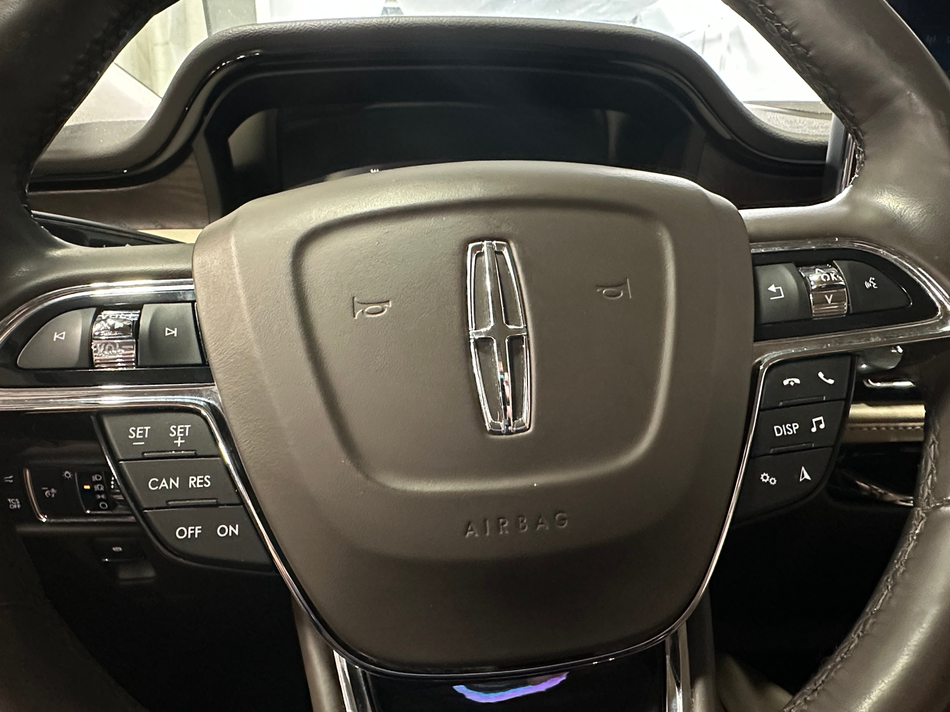 2022 Lincoln Nautilus Reserve 4