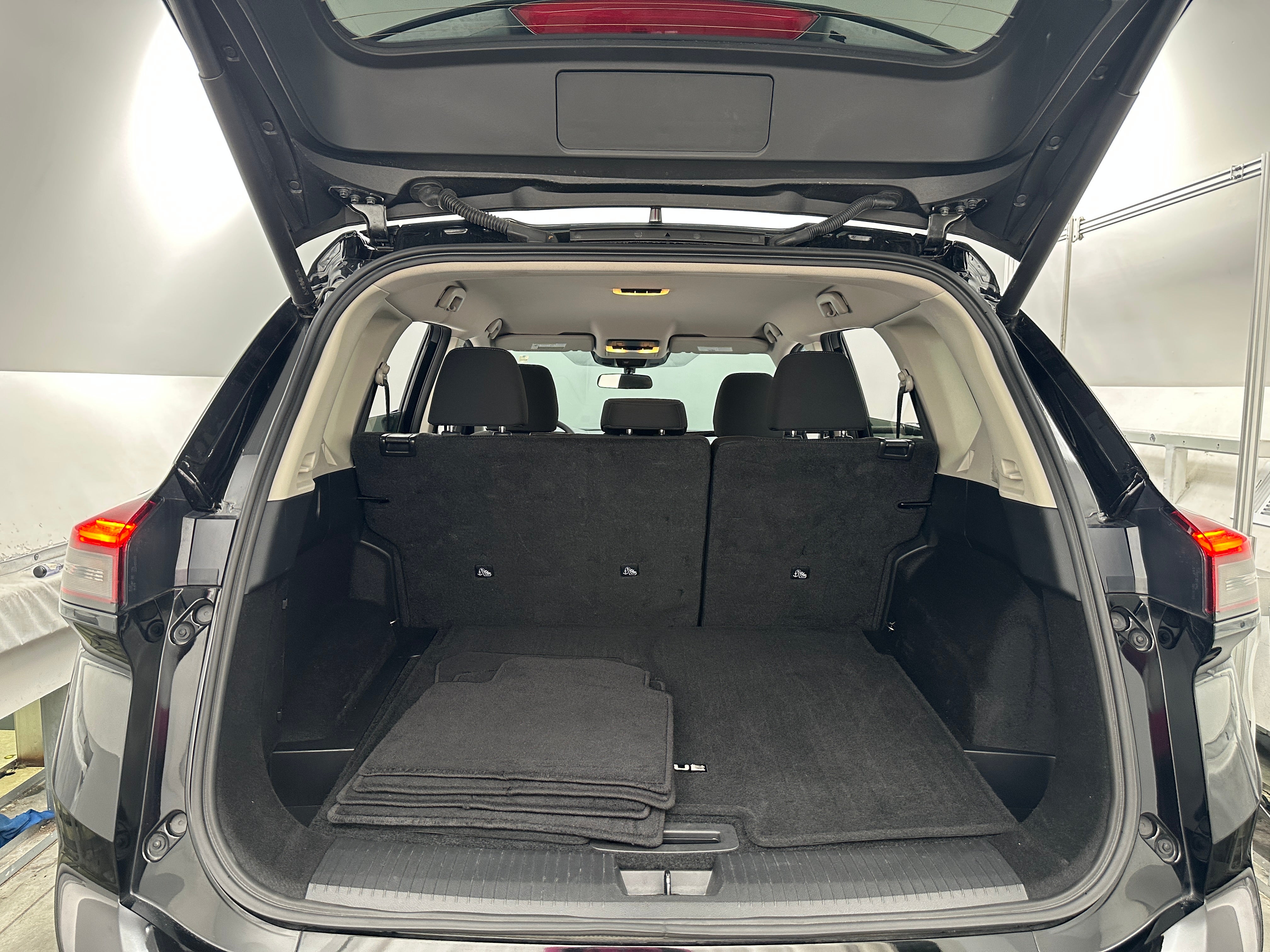 2024 Nissan Rogue SV 7