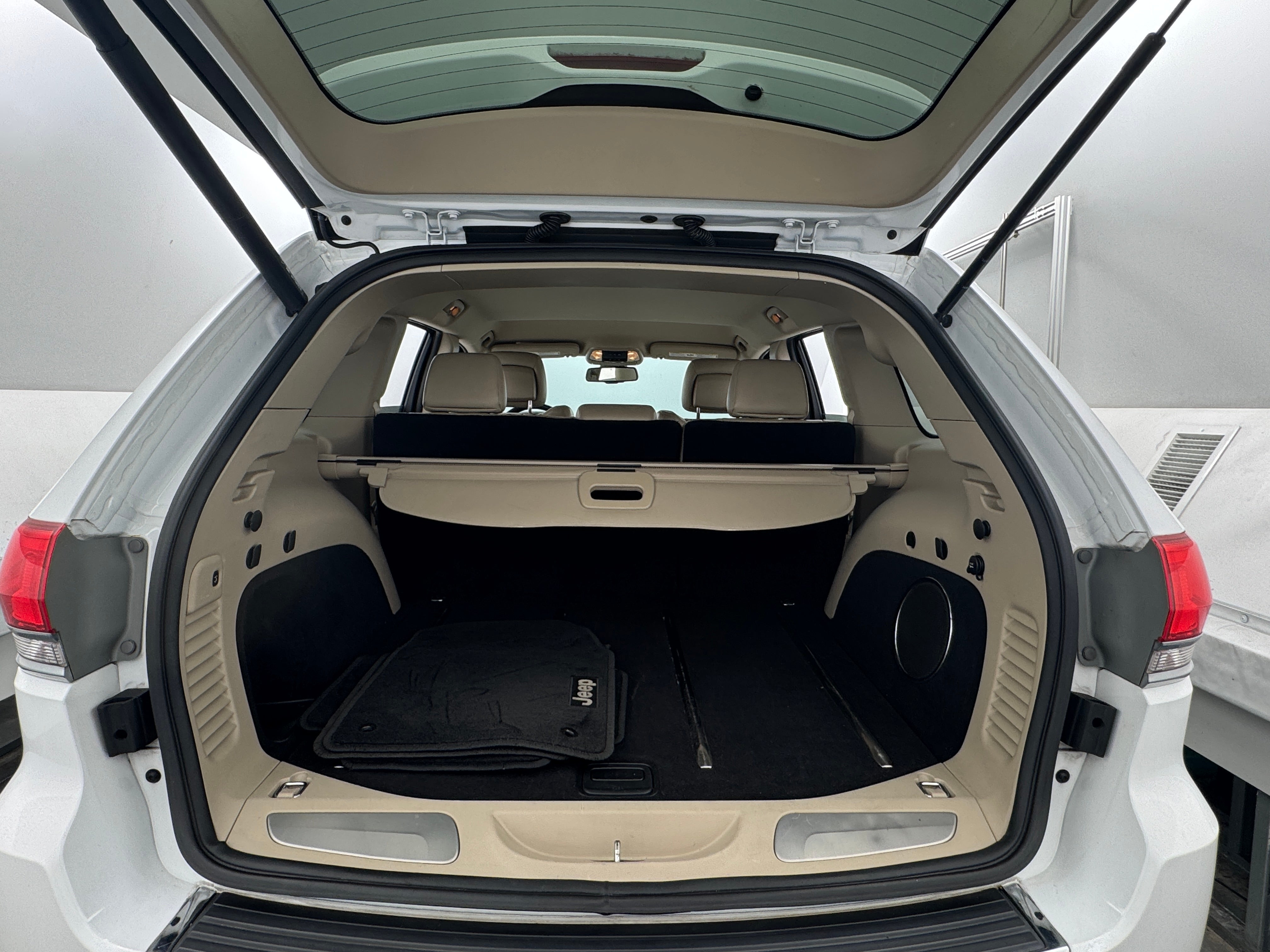2014 Jeep Grand Cherokee Limited Edition 6