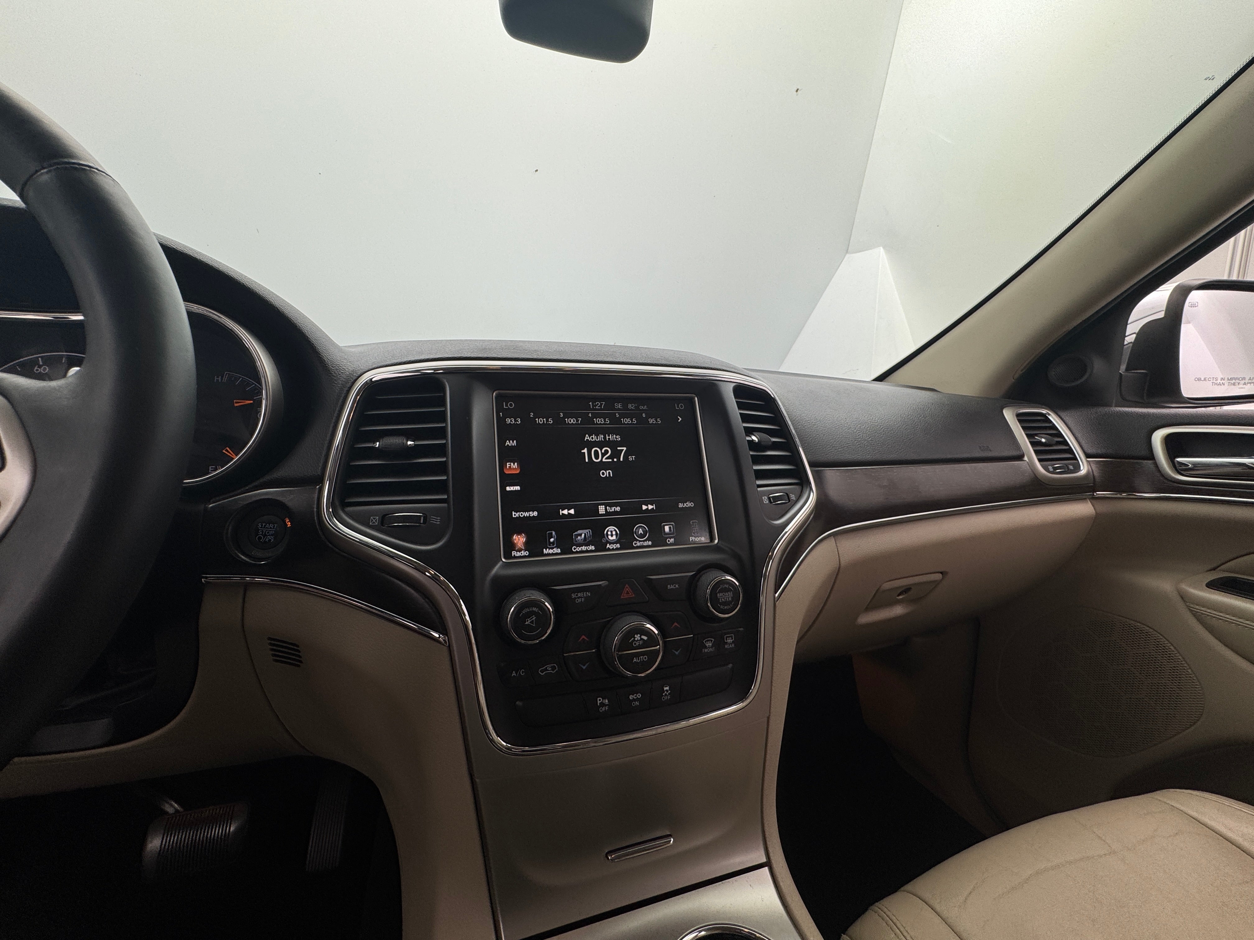 2014 Jeep Grand Cherokee Limited Edition 3