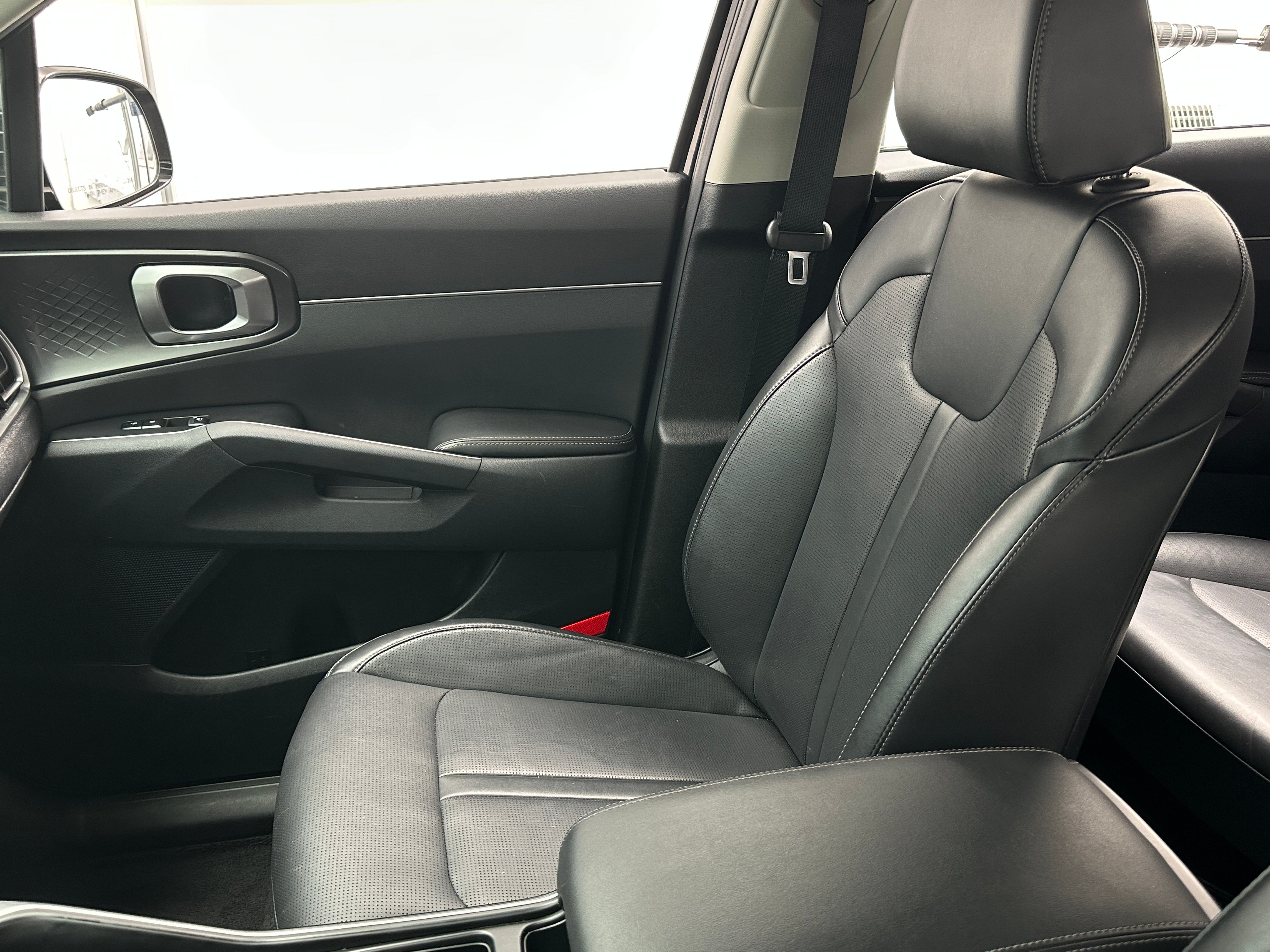 2024 Kia Sorento S 2